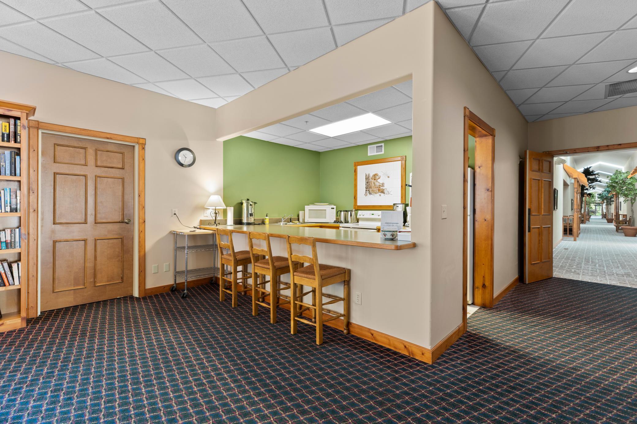 main property photo 28