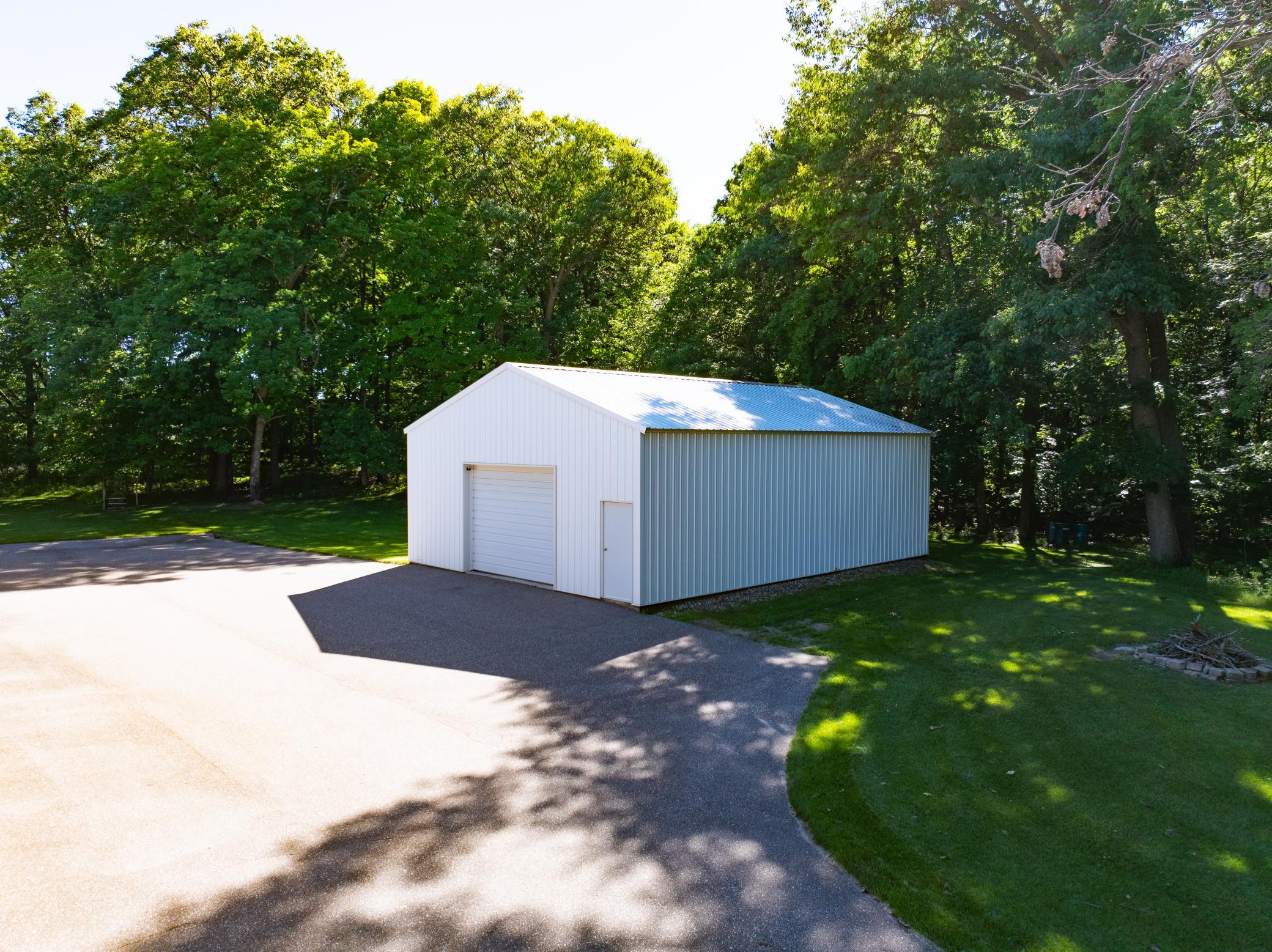 main property photo 13