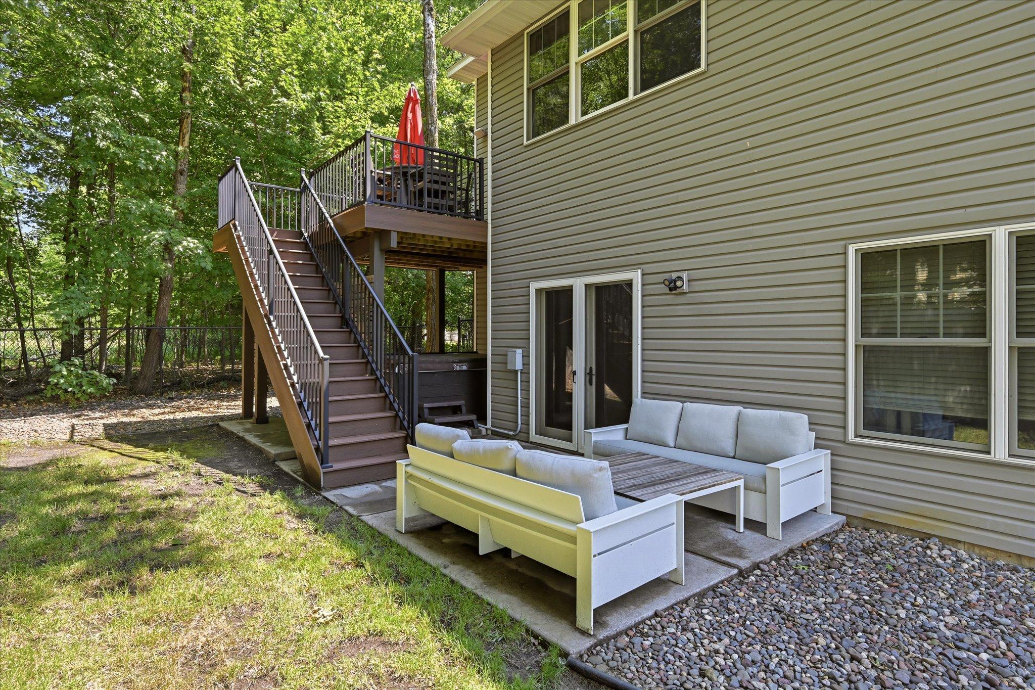main property photo 79