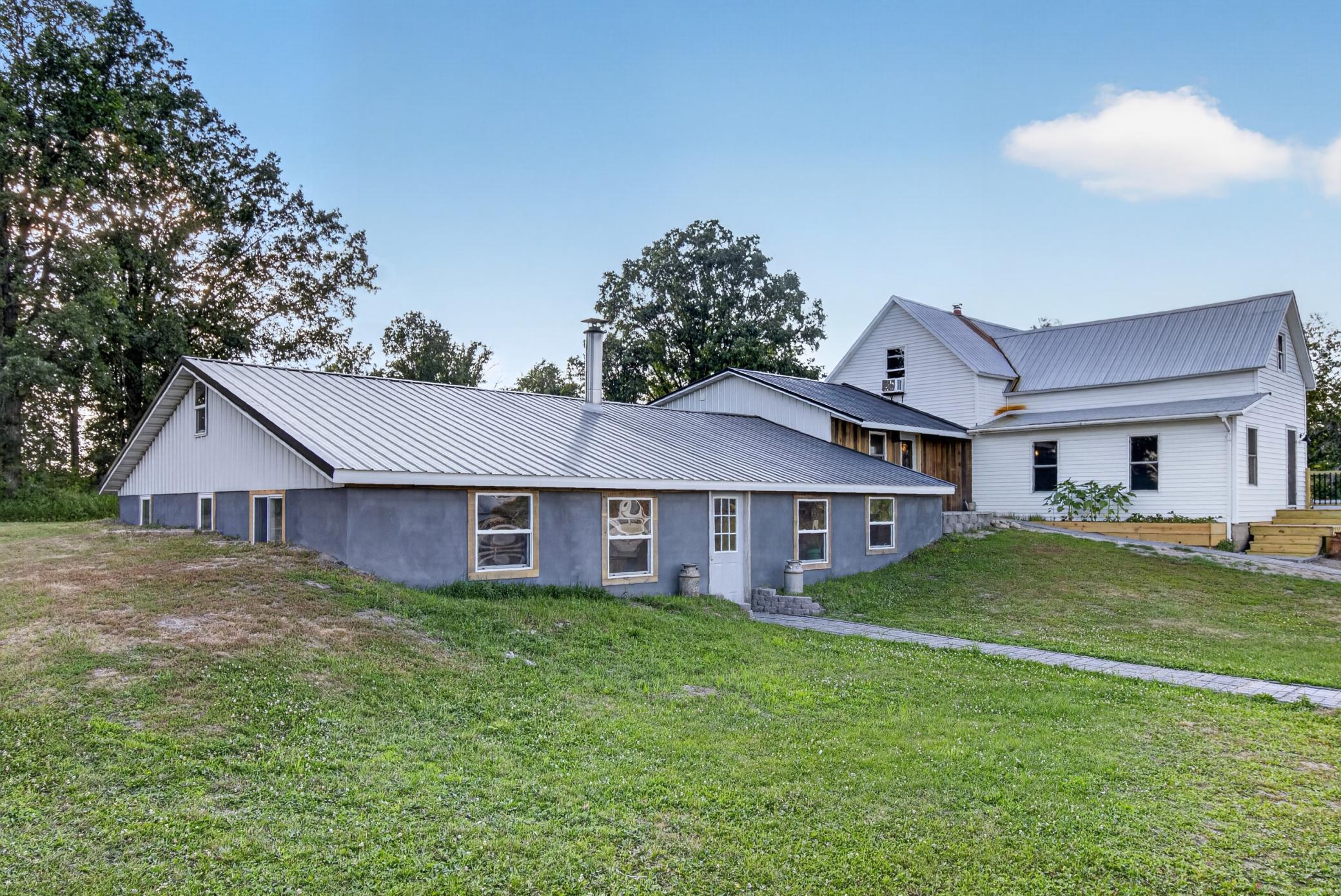 main property photo 50