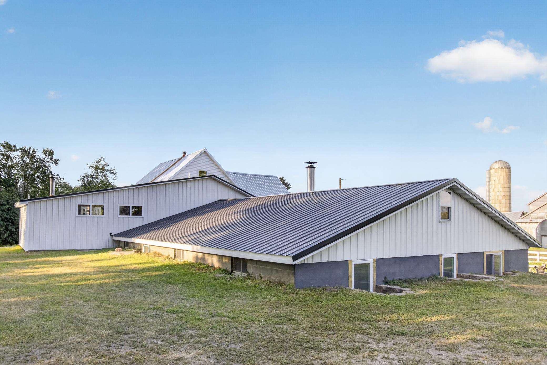 main property photo 51