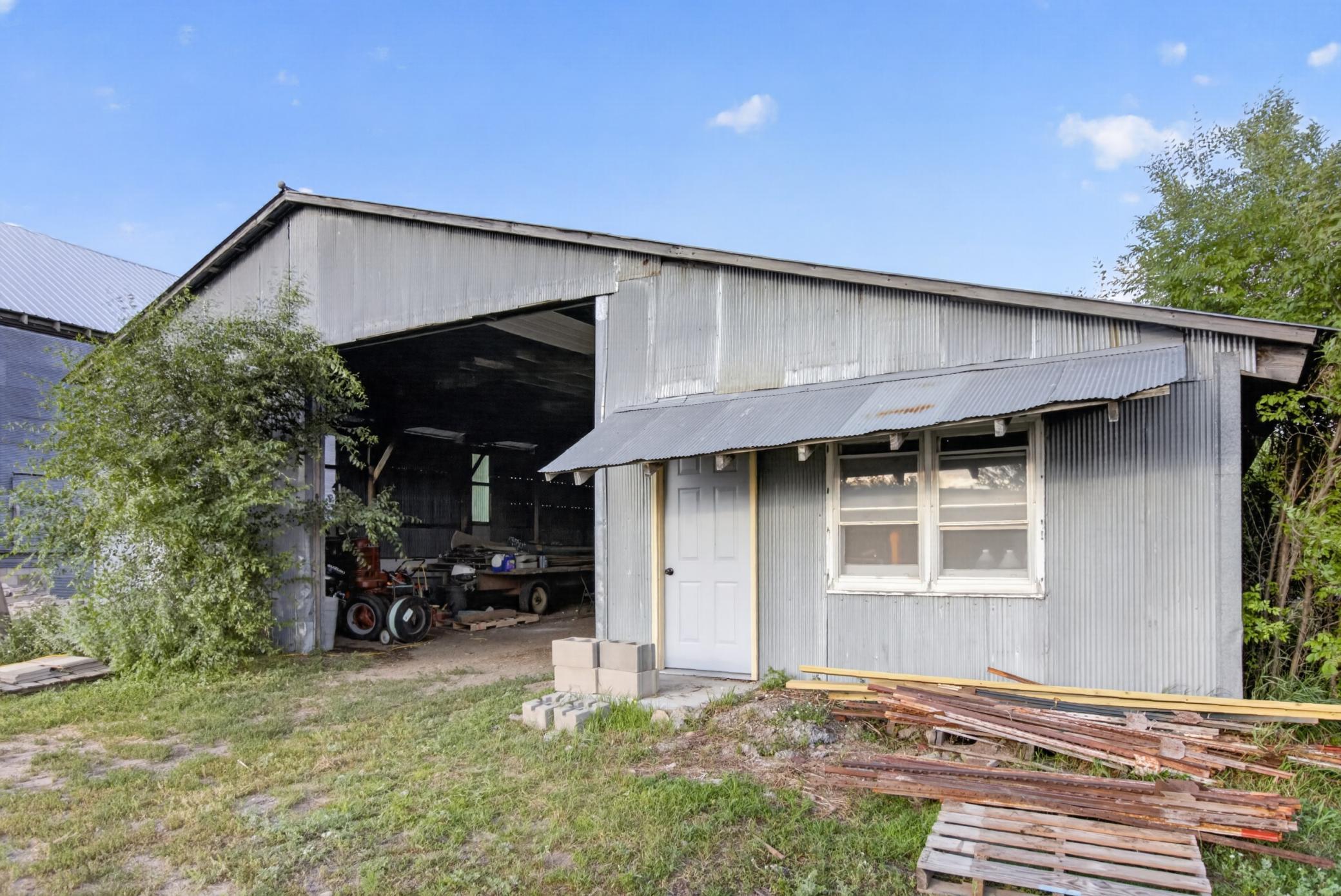 main property photo 66