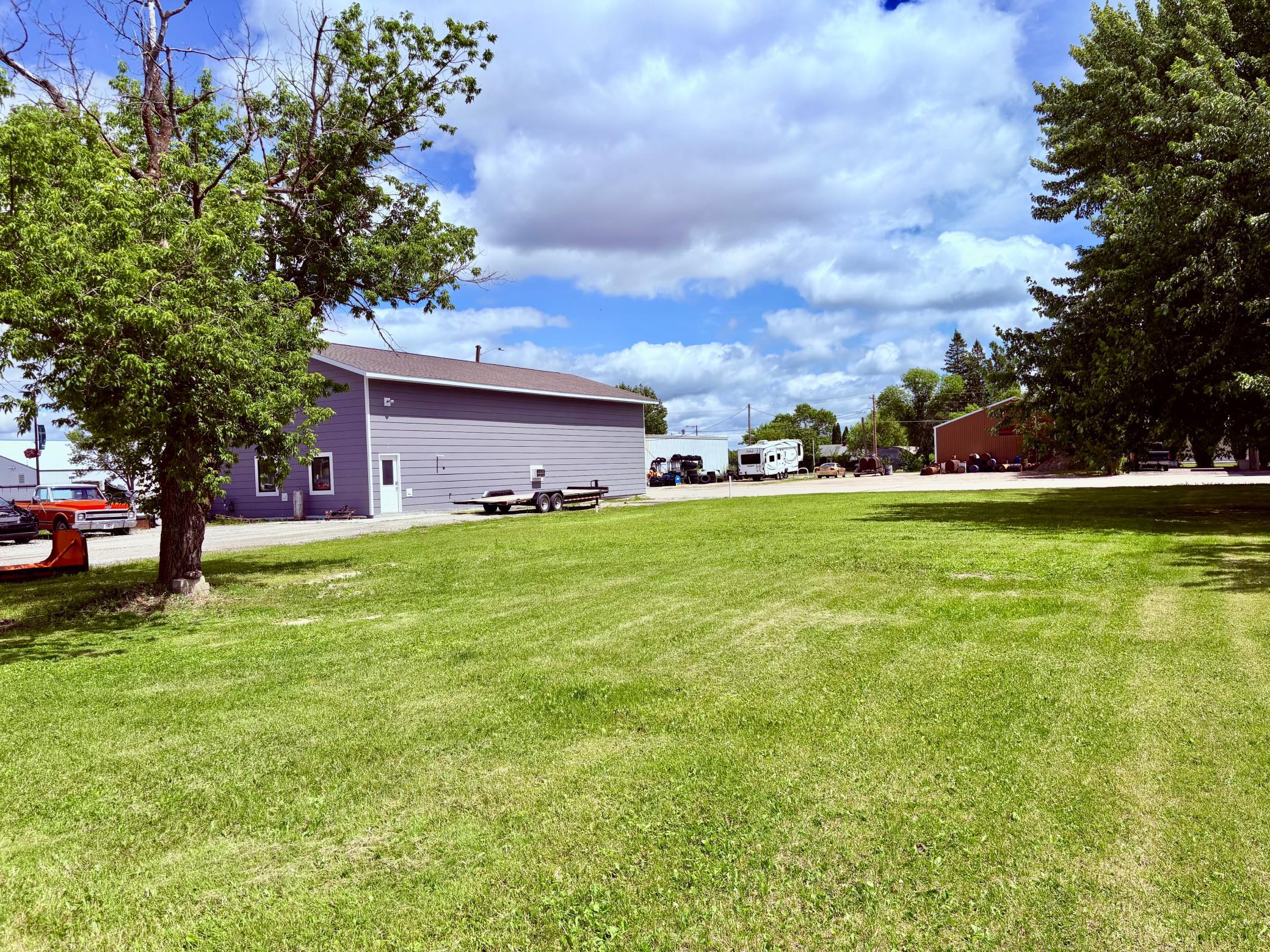 main property photo 5