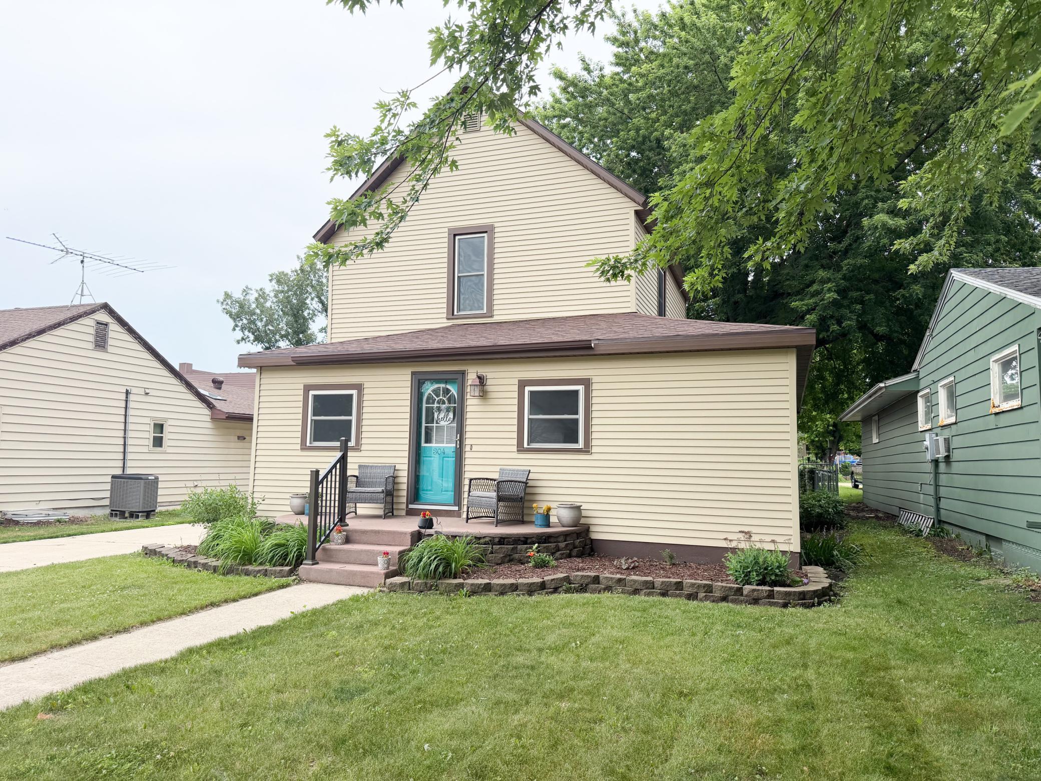 main property photo 2