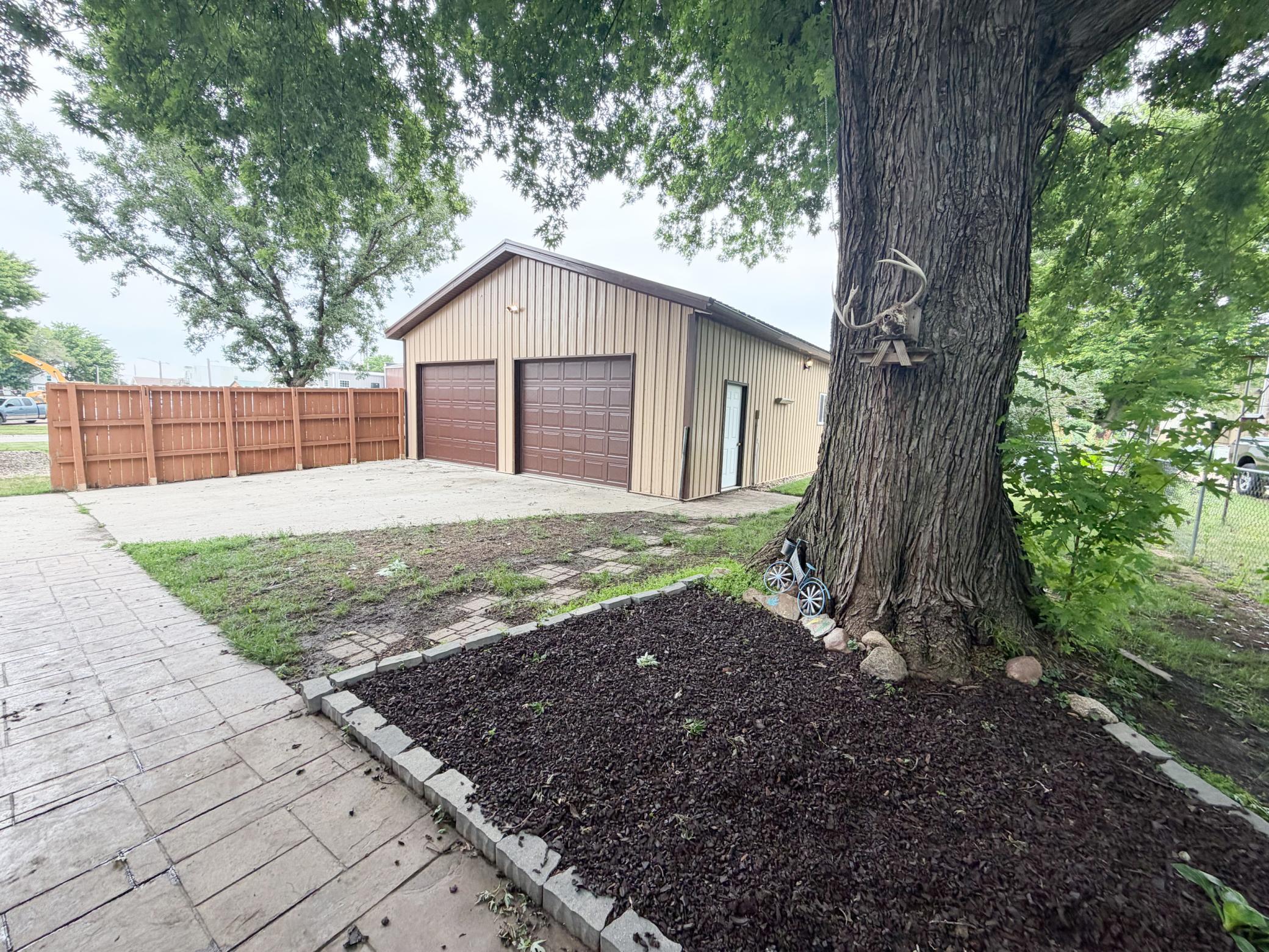 main property photo 42