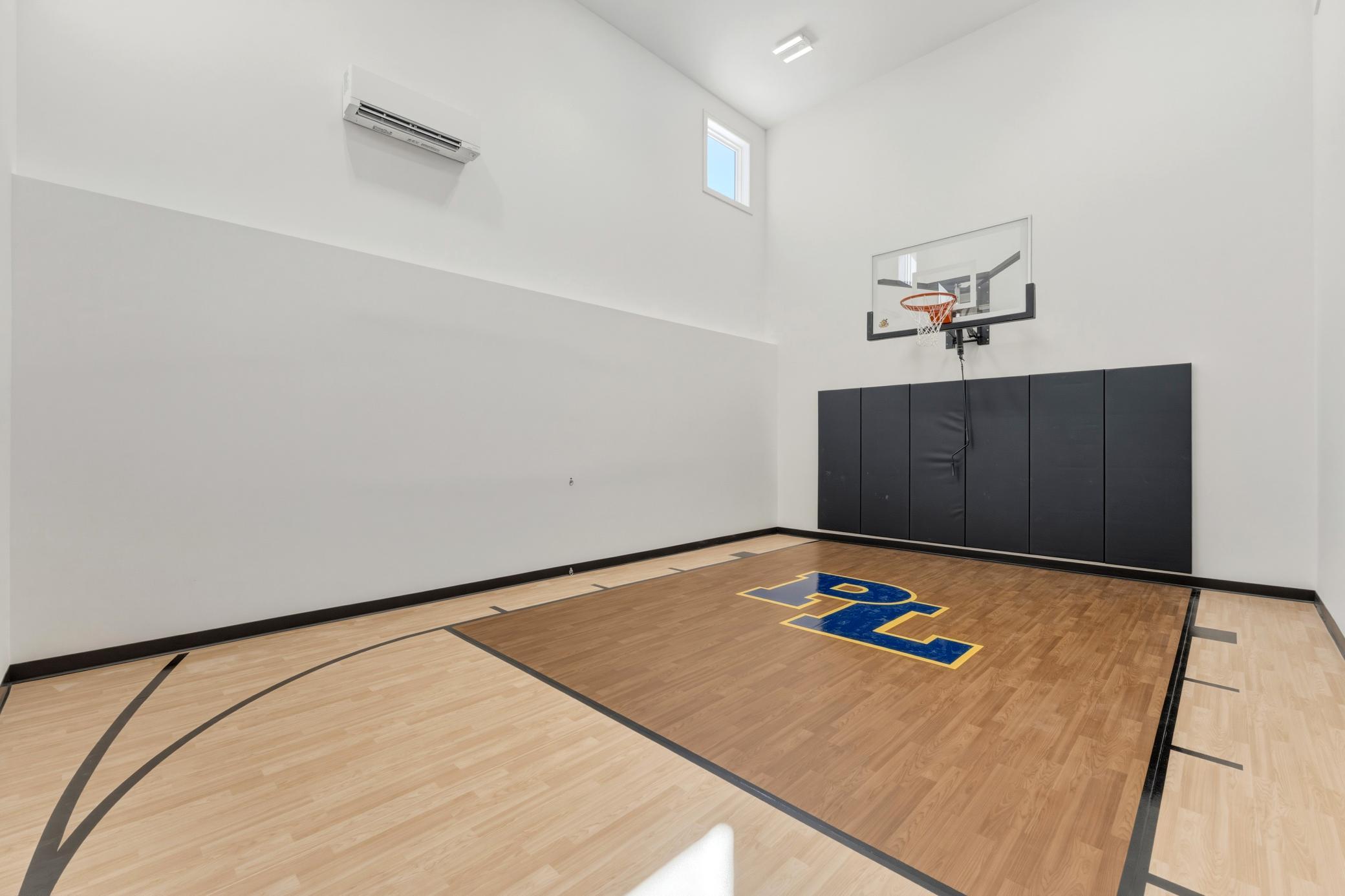 main property photo 59