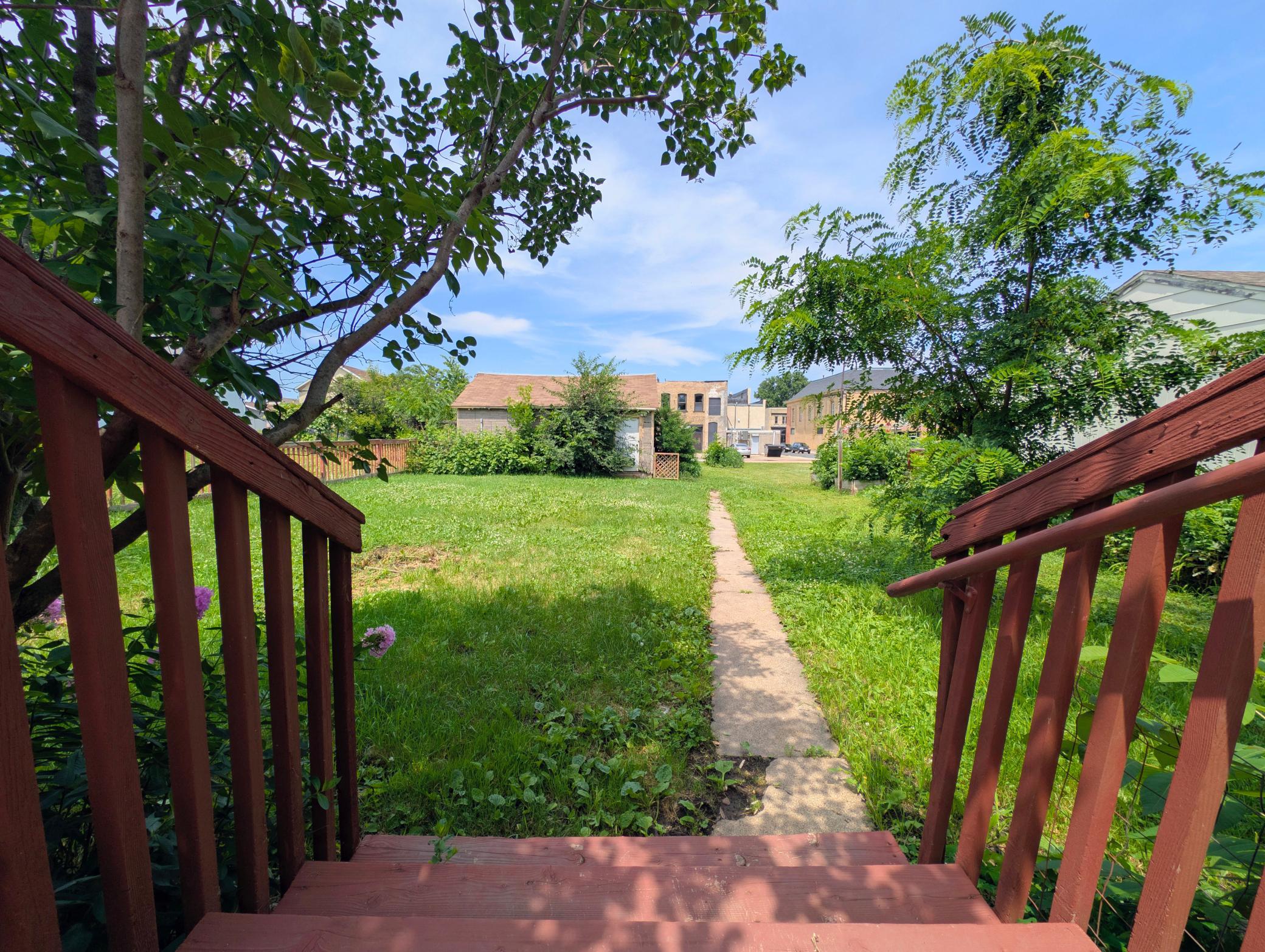 main property photo 19