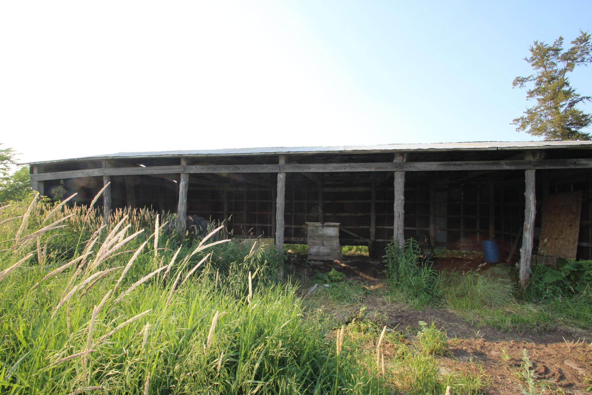 main property photo 22