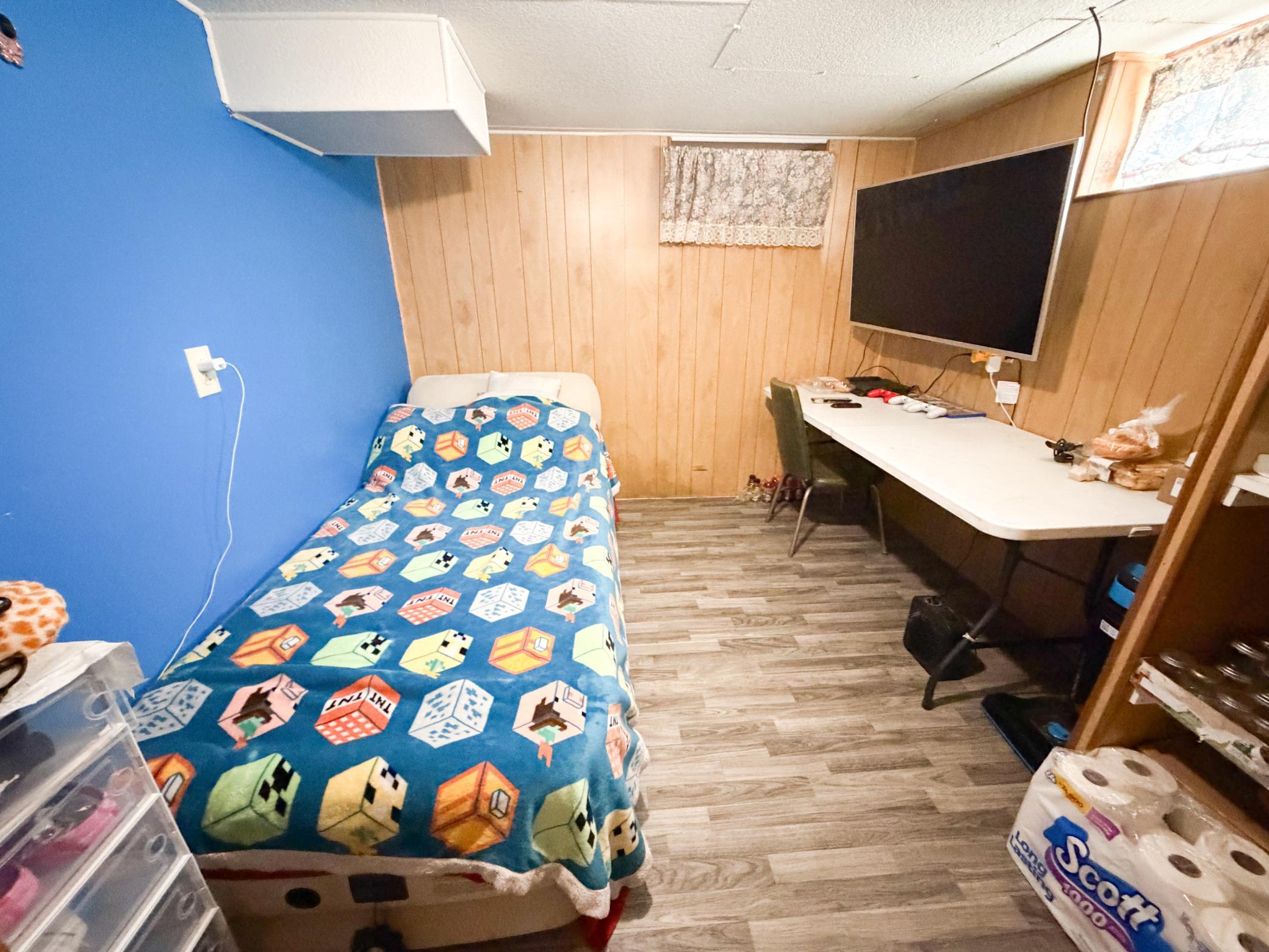 main property photo 23