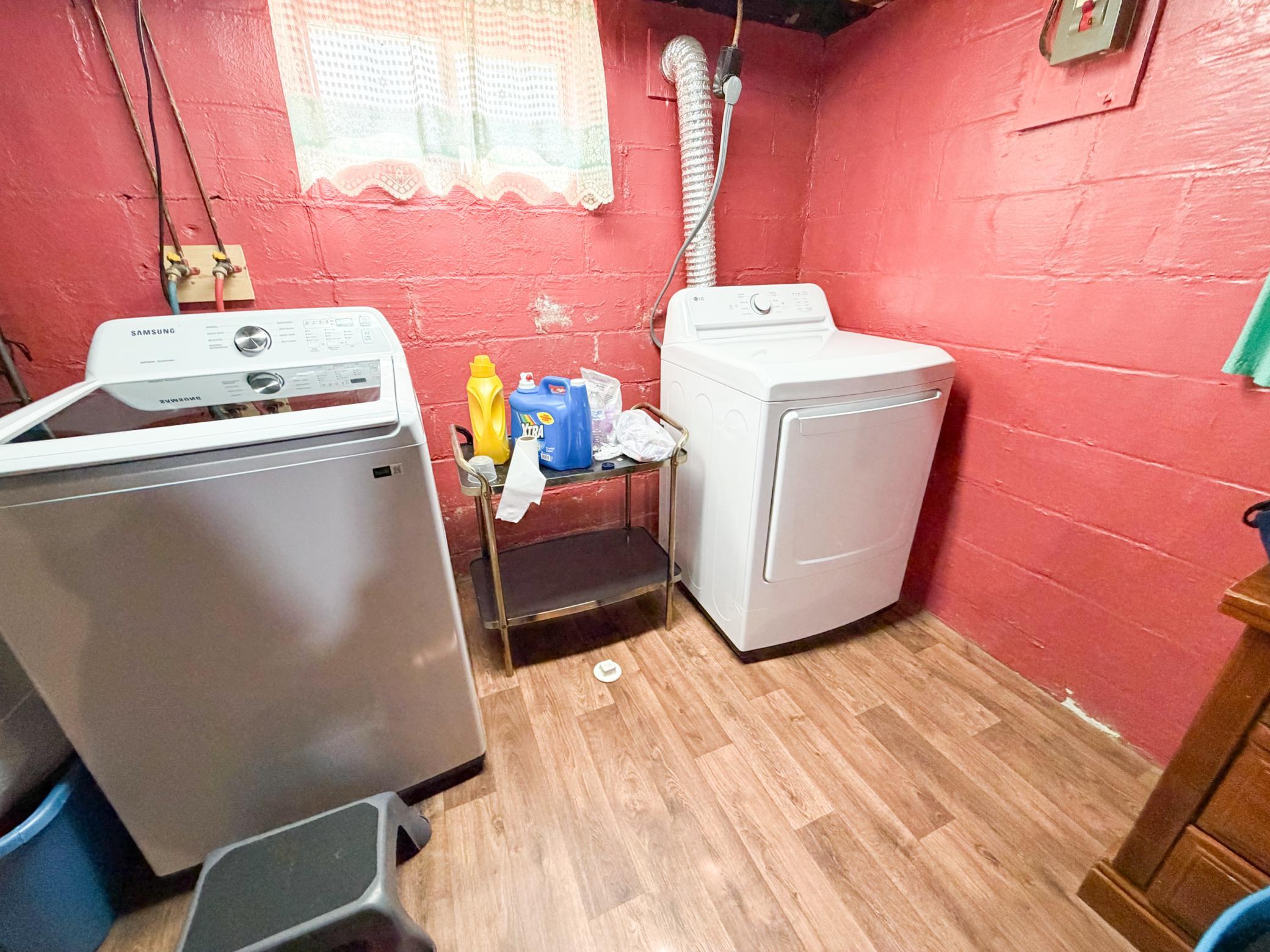 main property photo 27