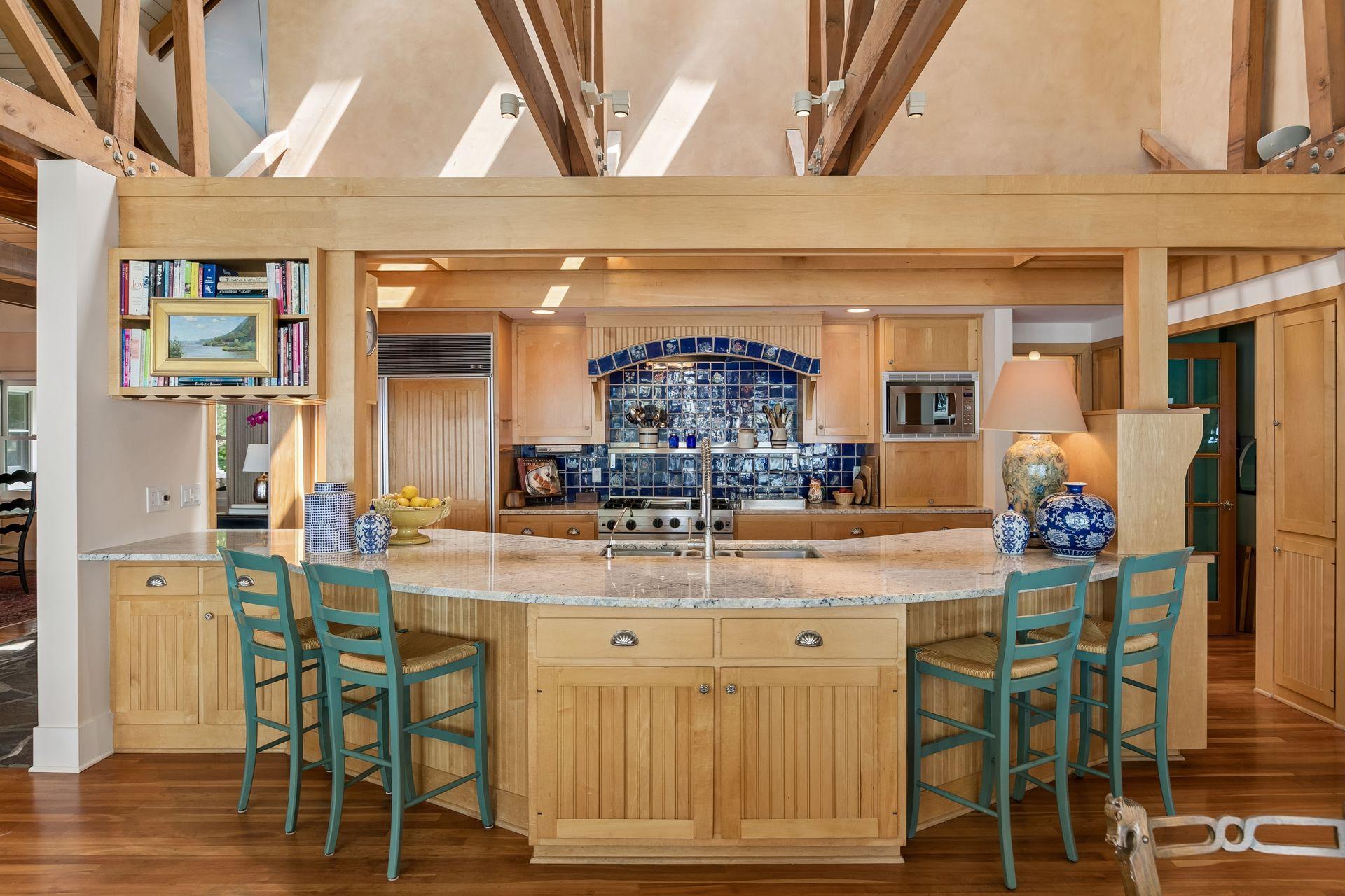 main property photo 16
