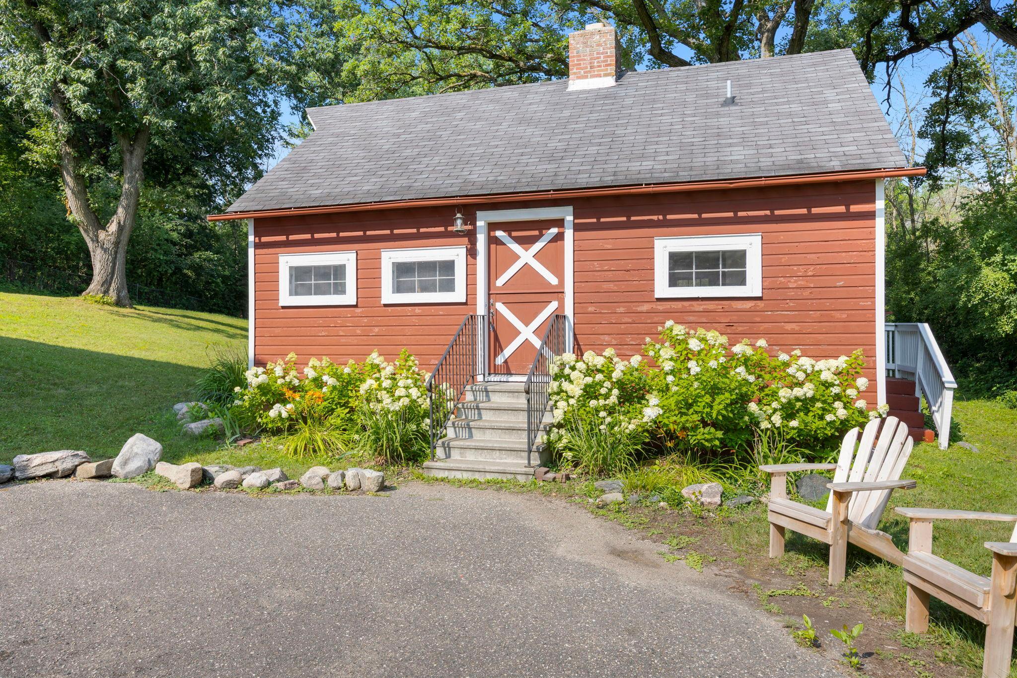 main property photo 45