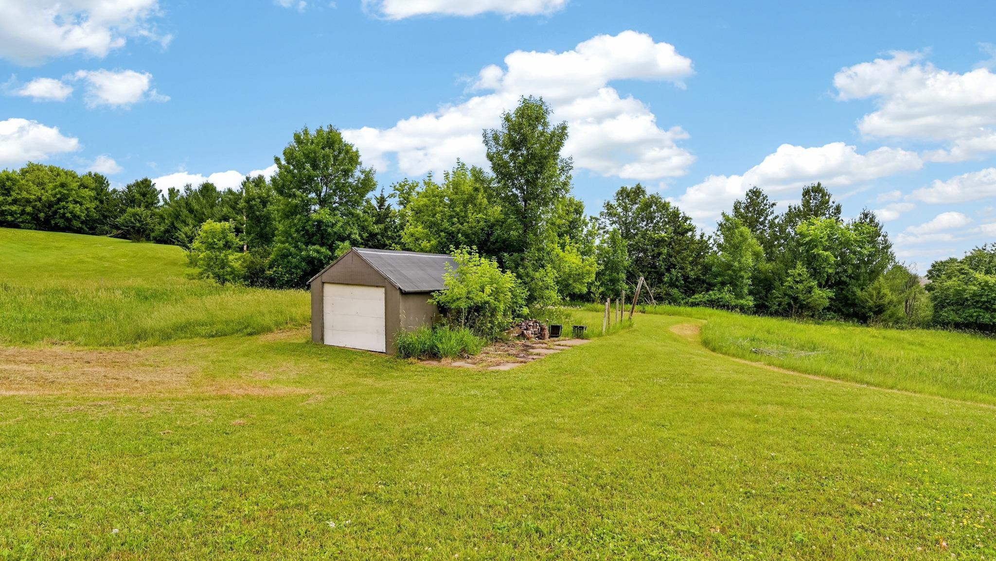 main property photo 23