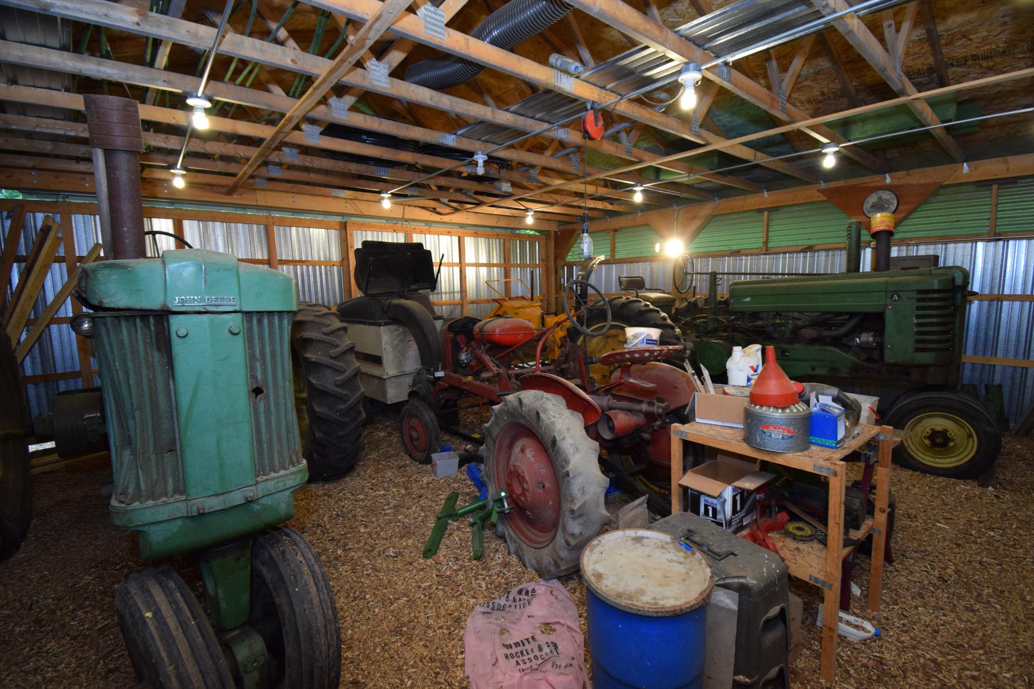 main property photo 13