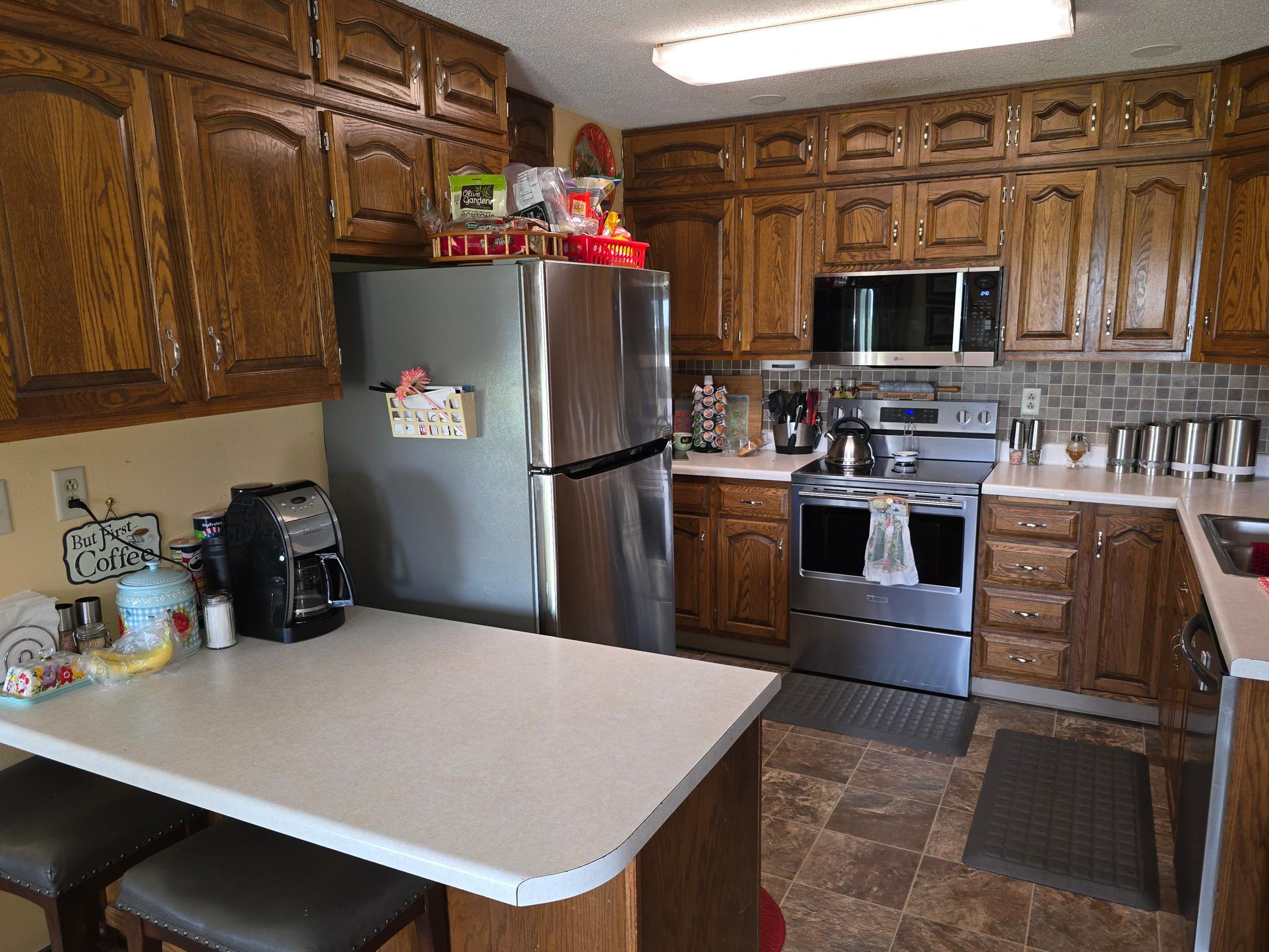 main property photo 14