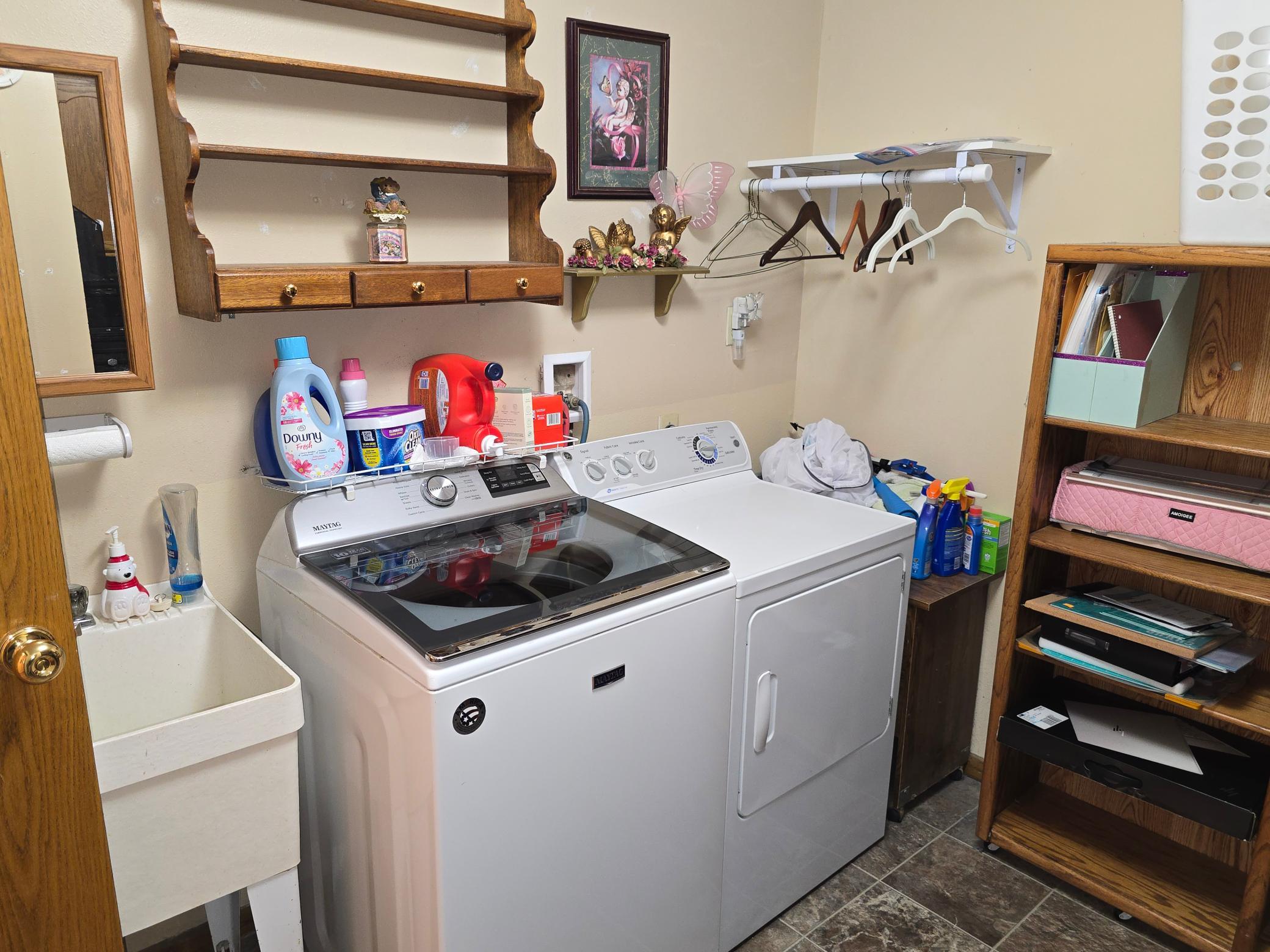 main property photo 23