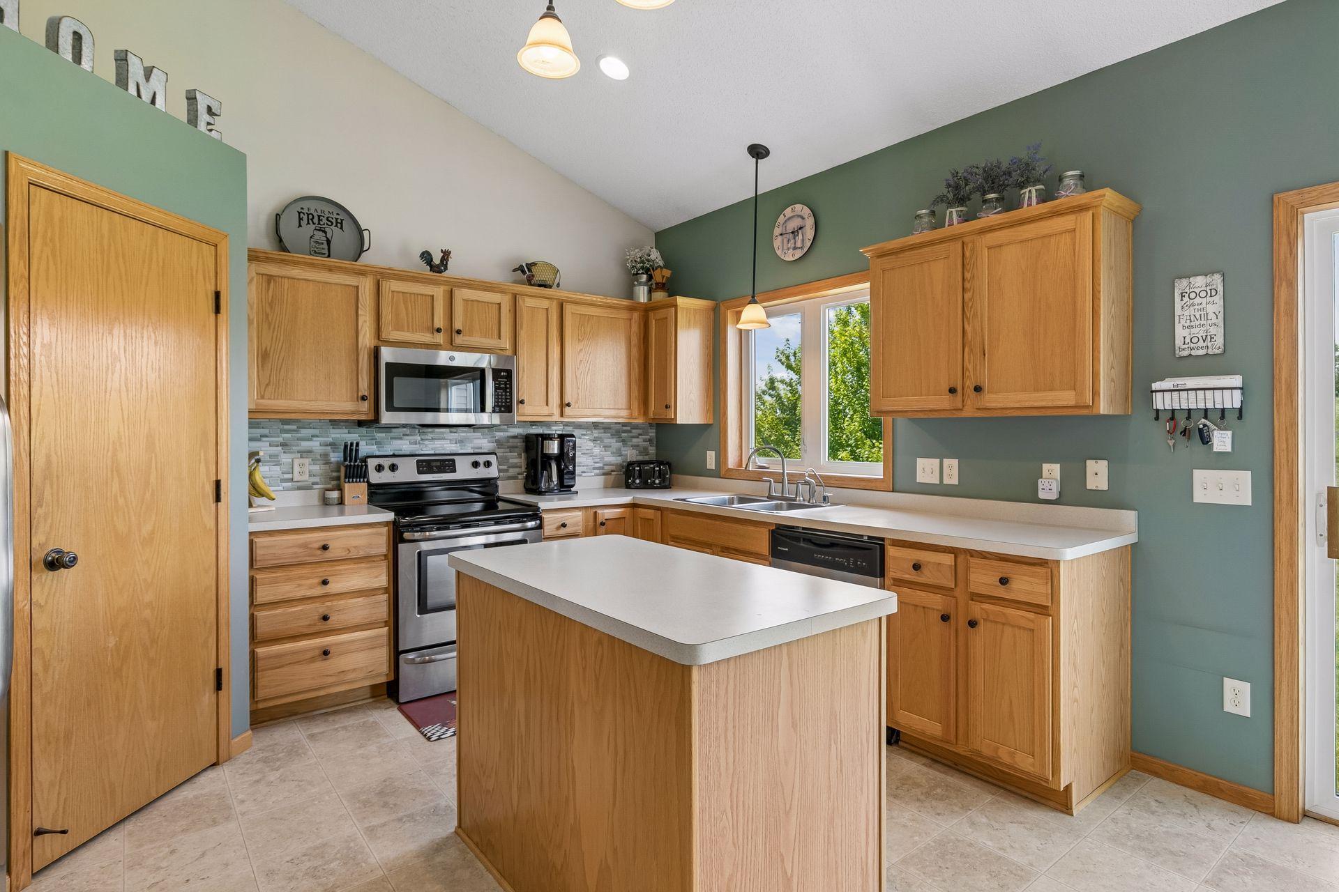 main property photo 21