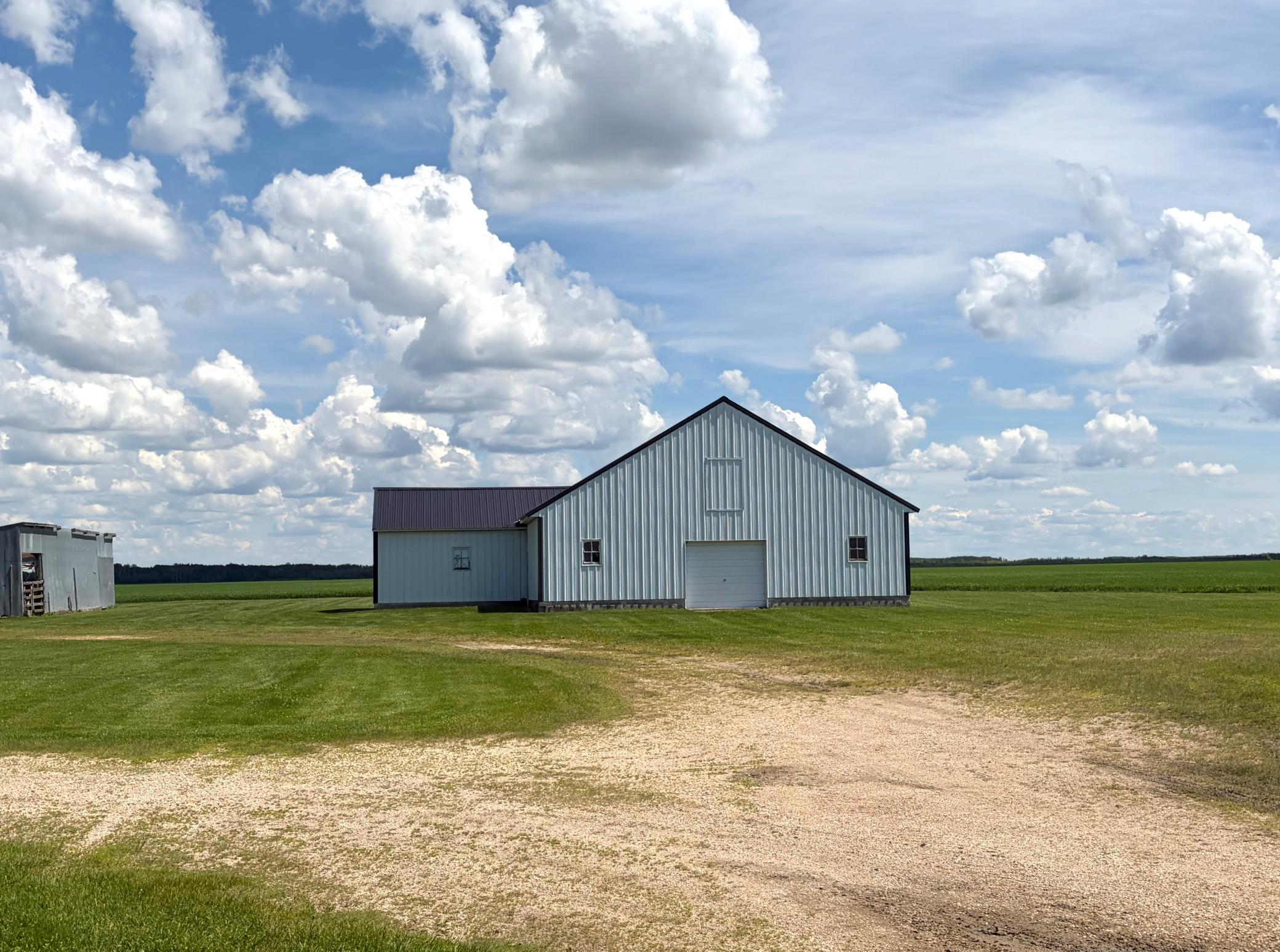 main property photo 18
