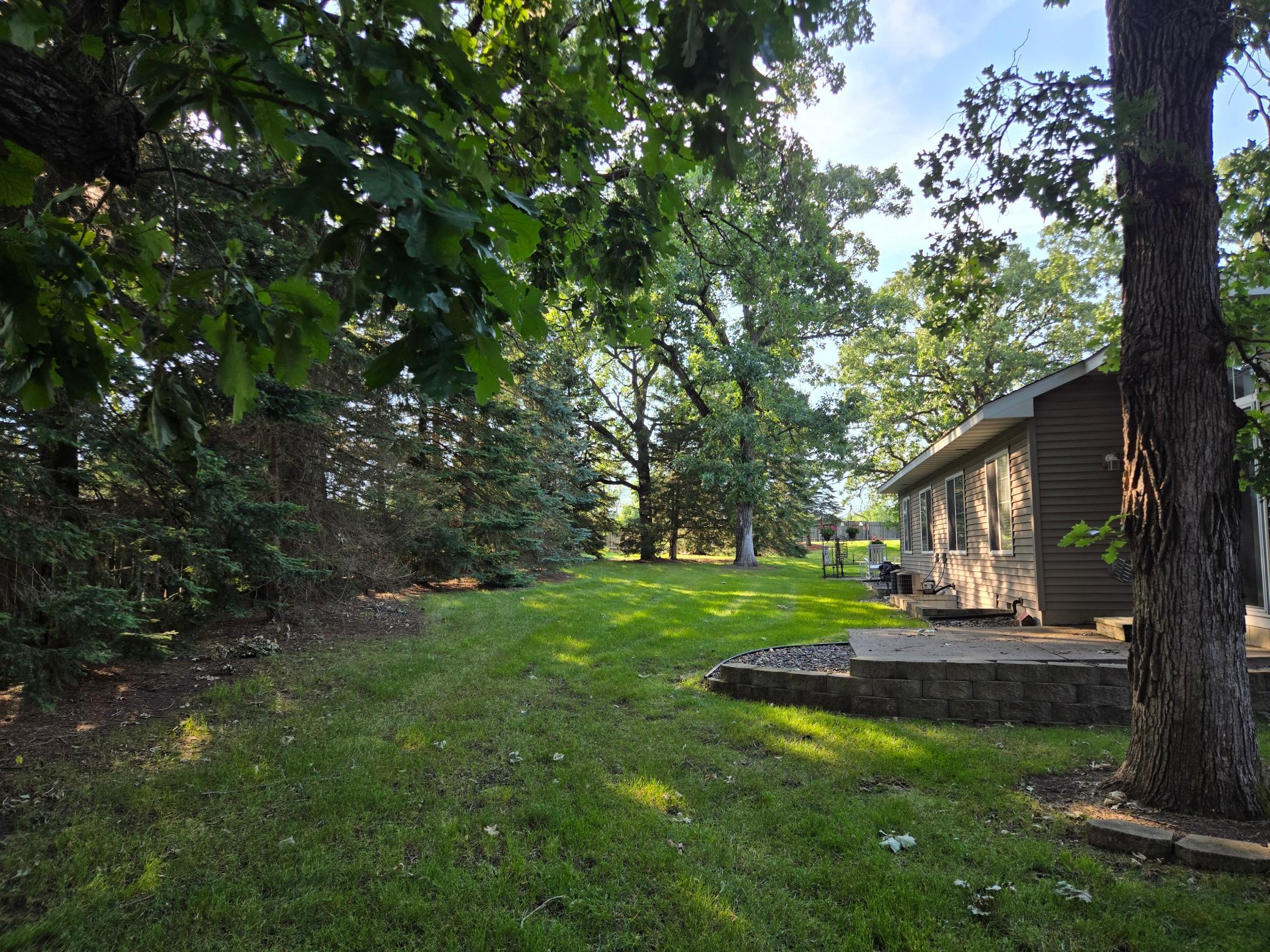 main property photo 11