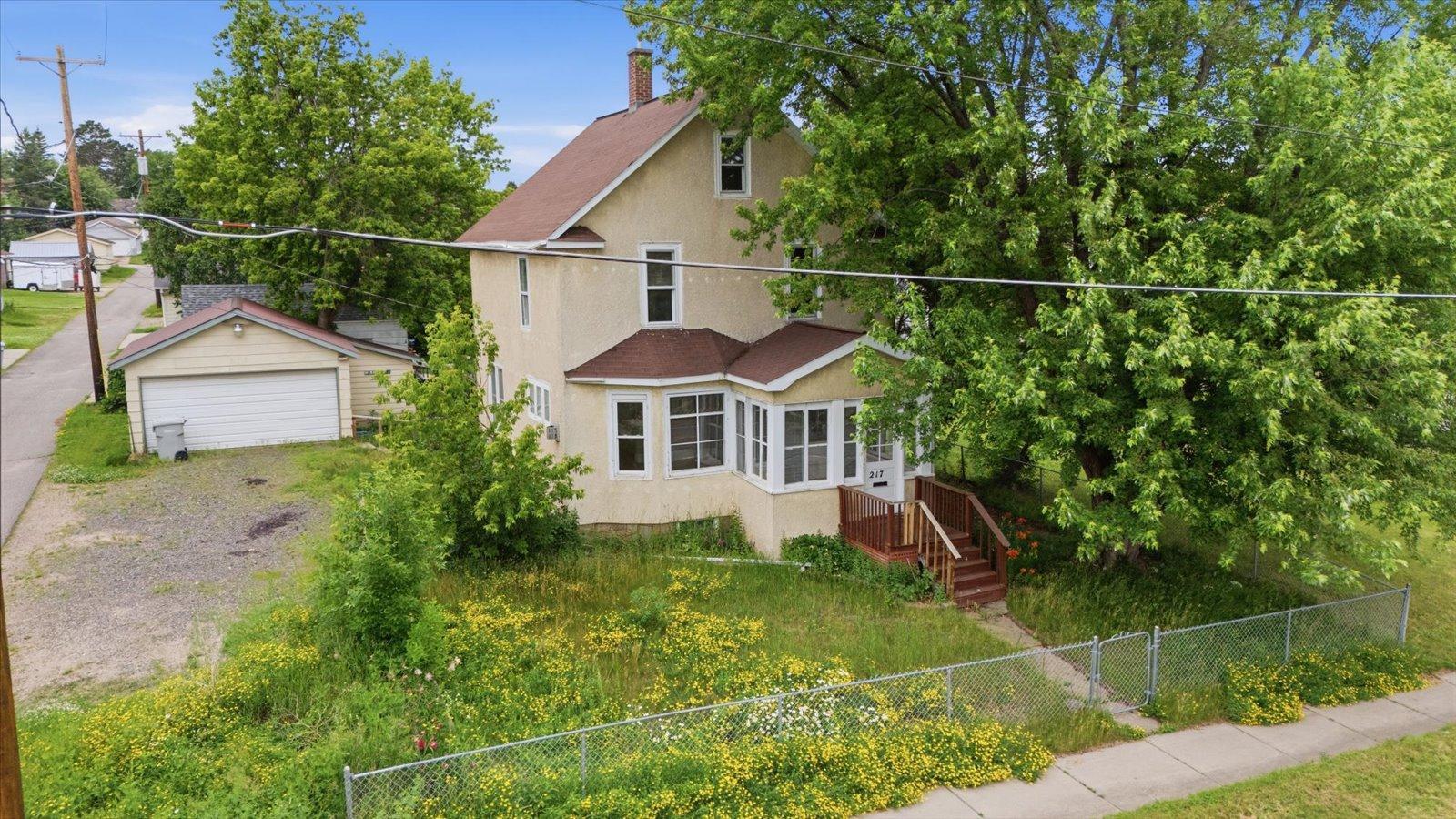 main property photo 41