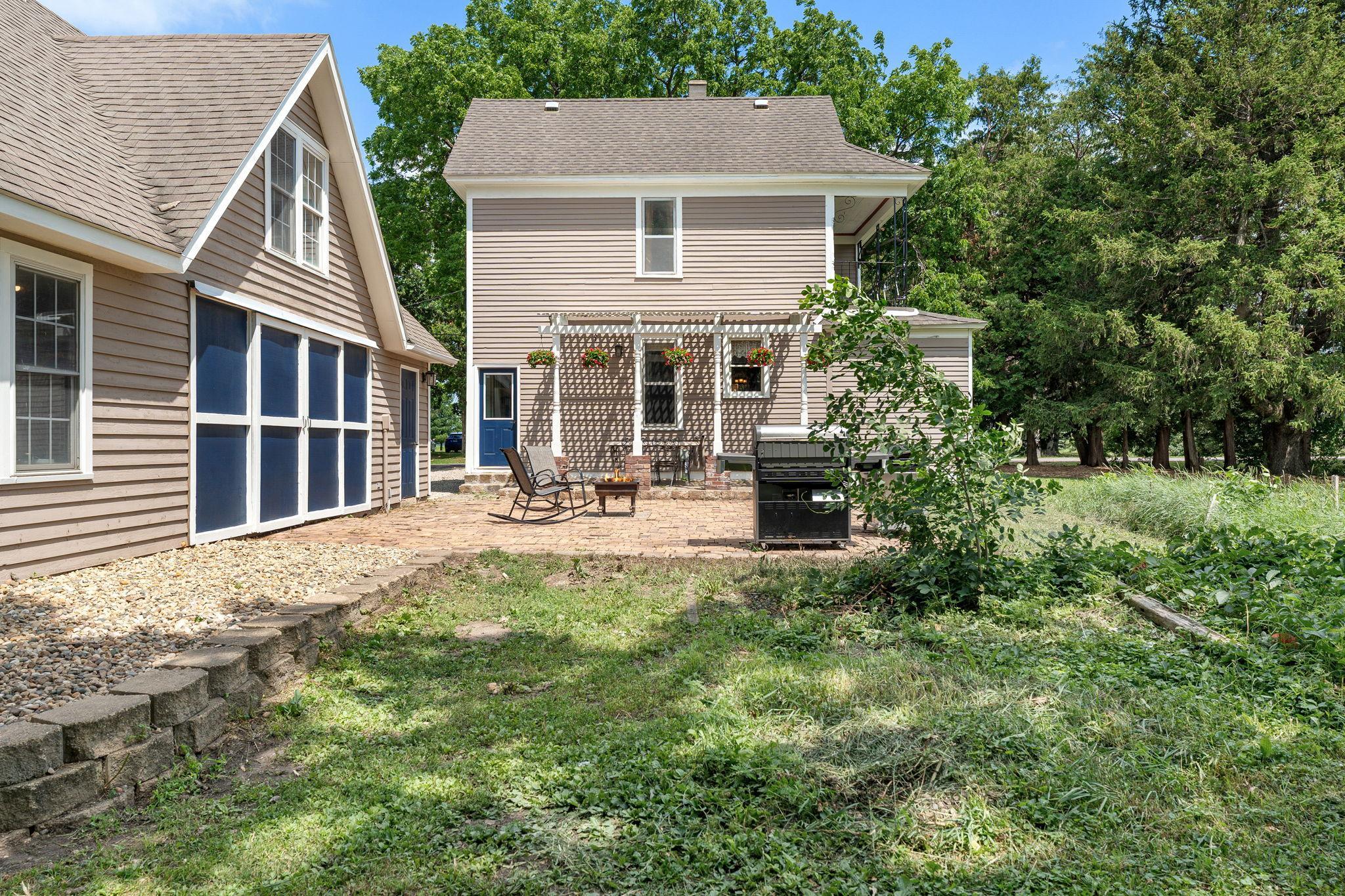 main property photo 9