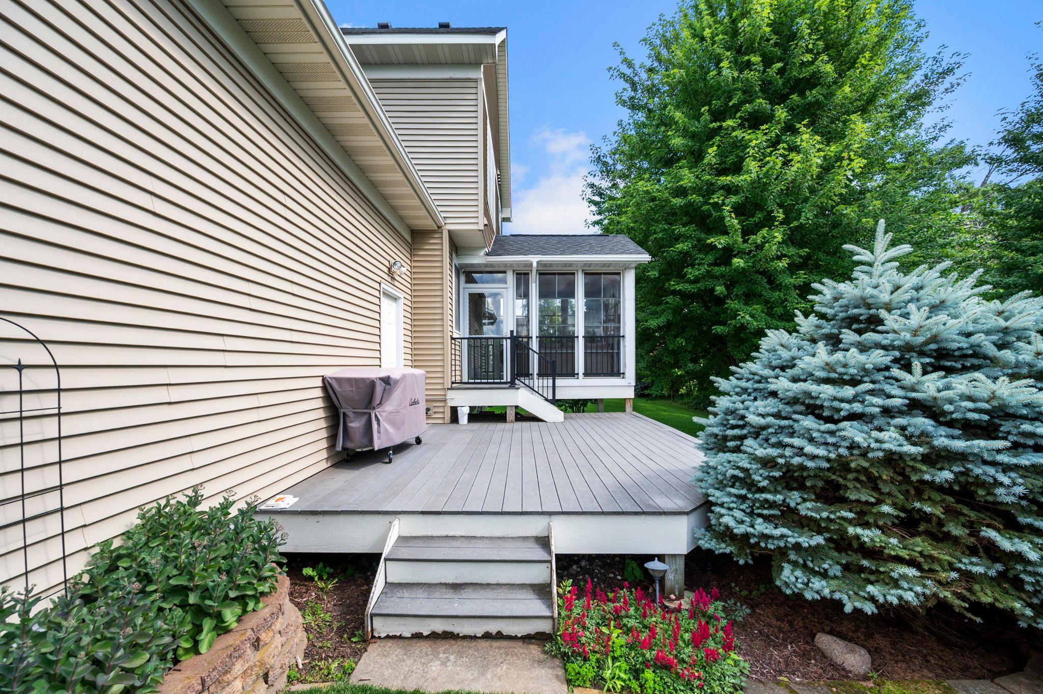 main property photo 90