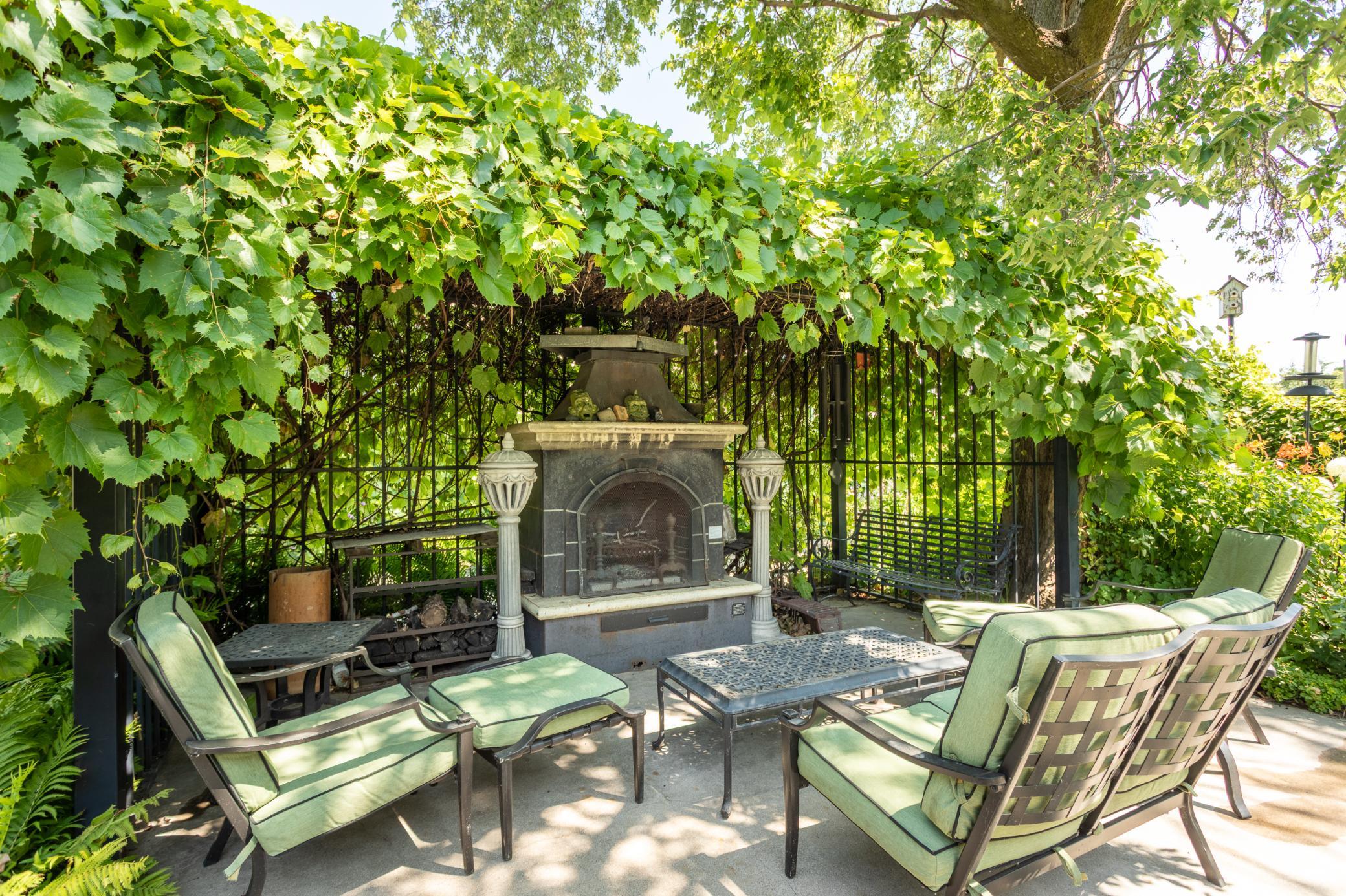 main property photo 19