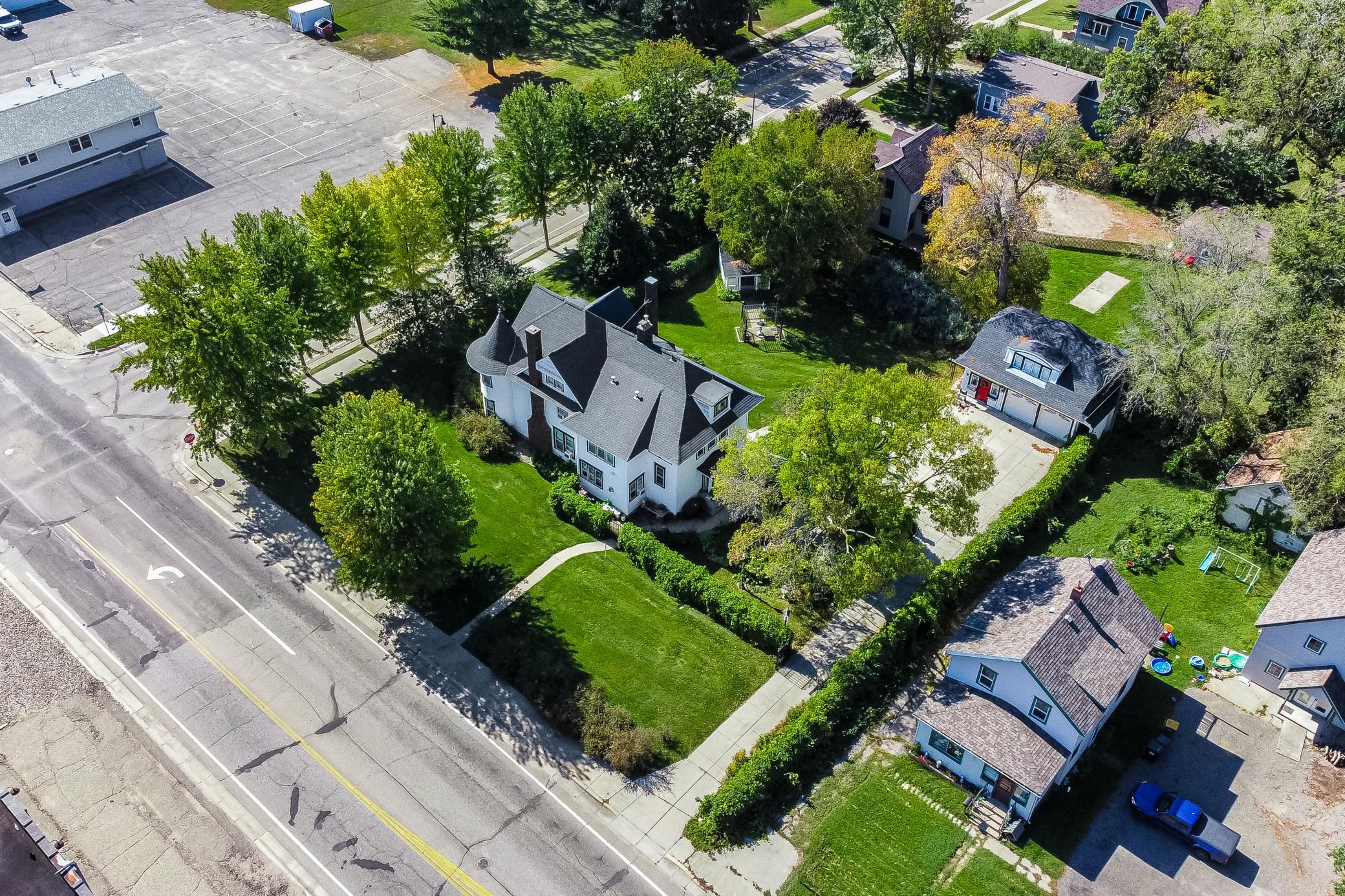 main property photo 5