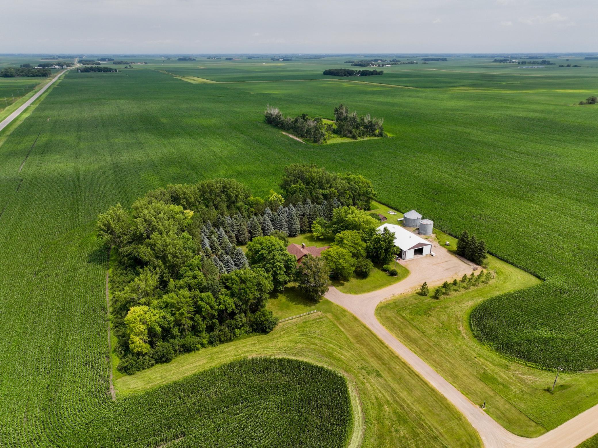 main property photo 17