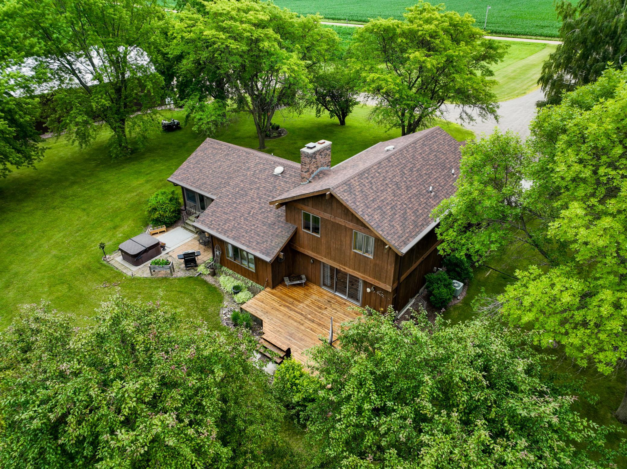 main property photo 3