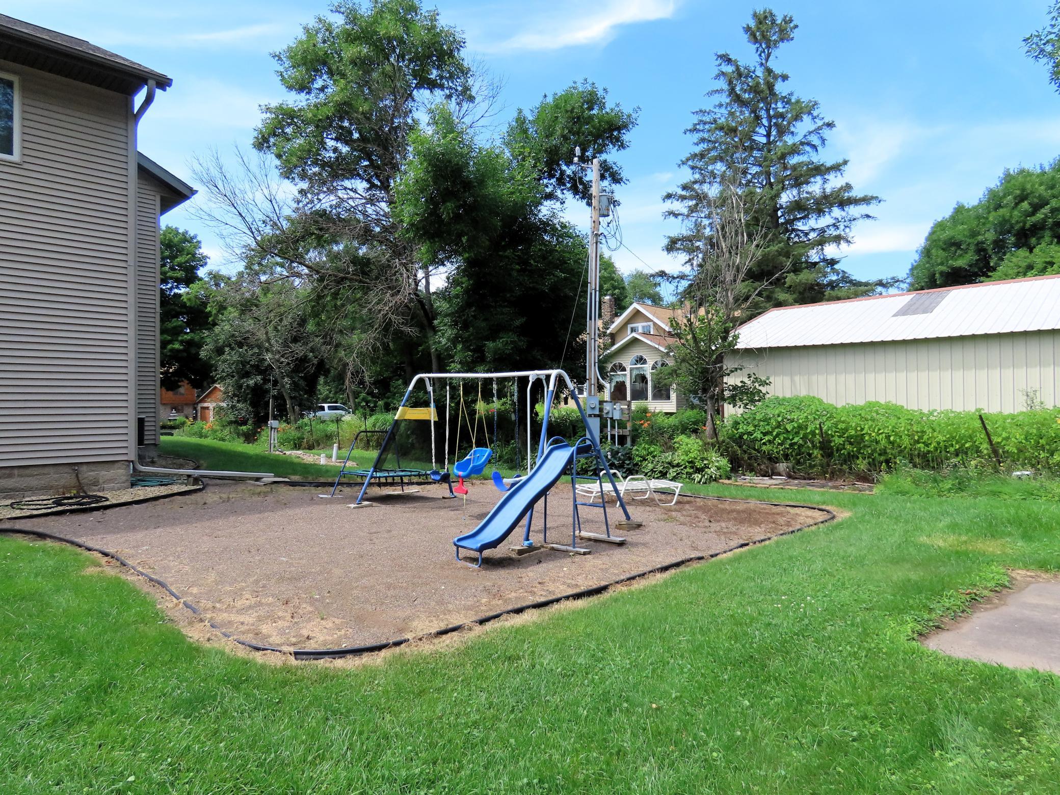 main property photo 73