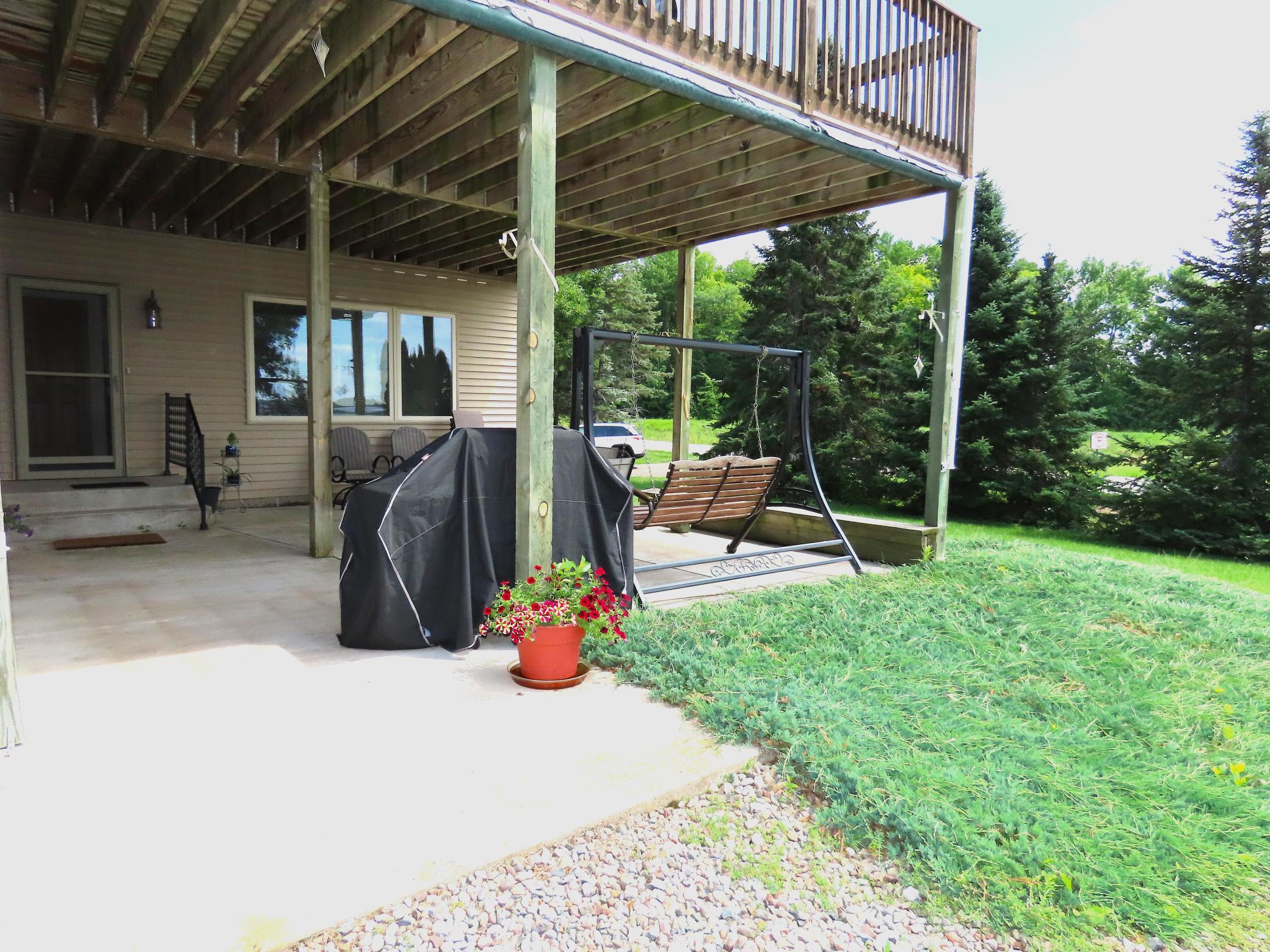 main property photo 79