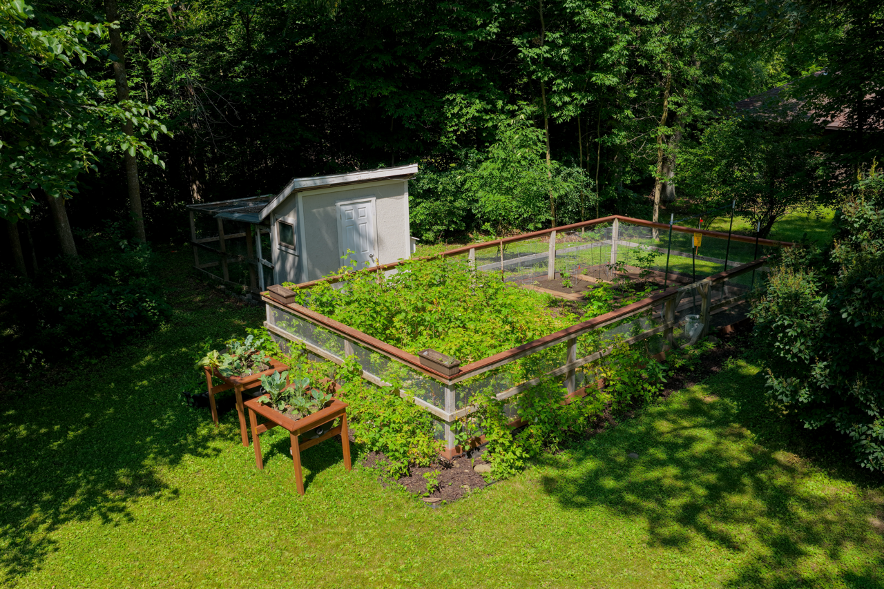 main property photo 9
