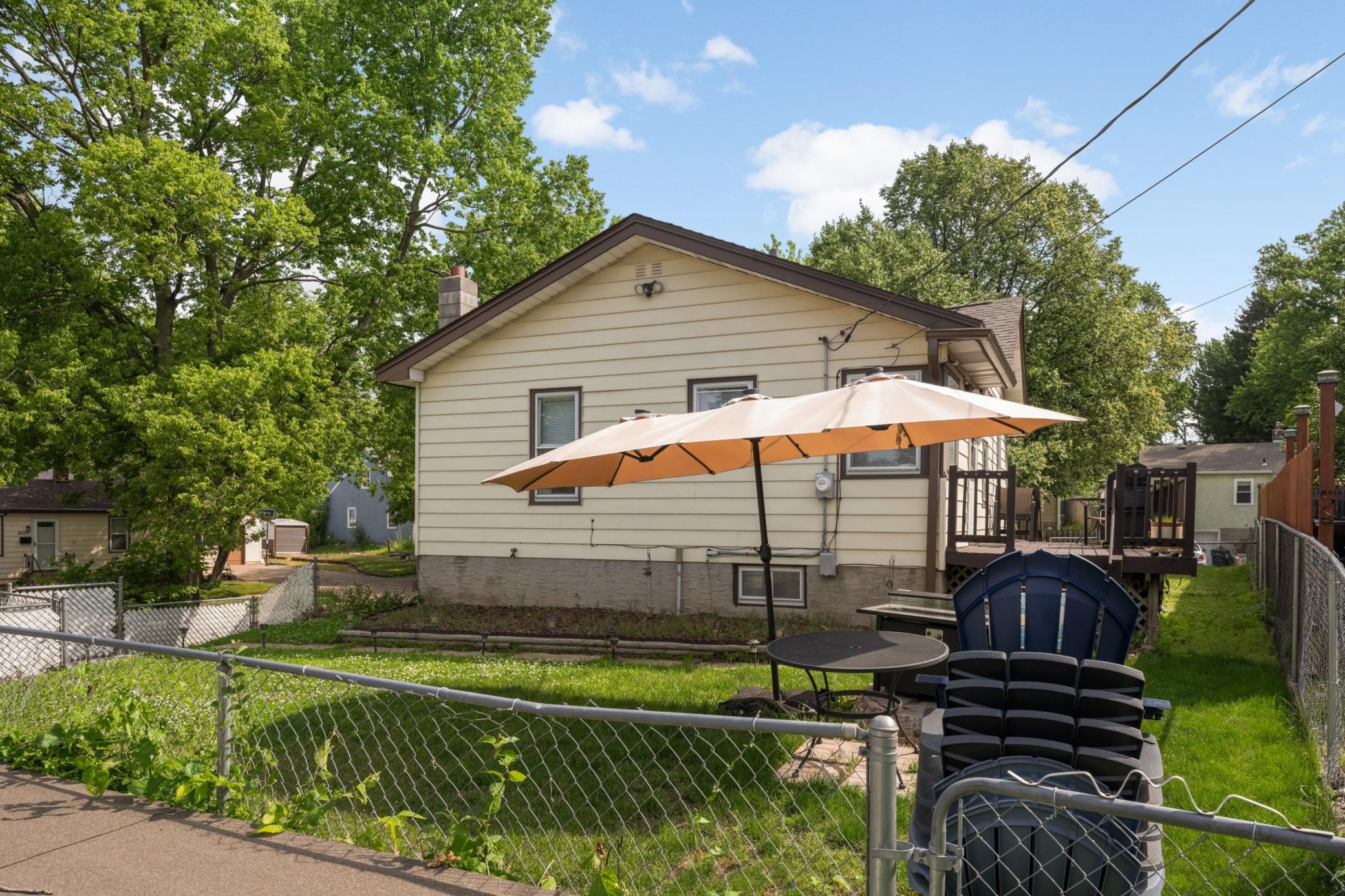 main property photo 23