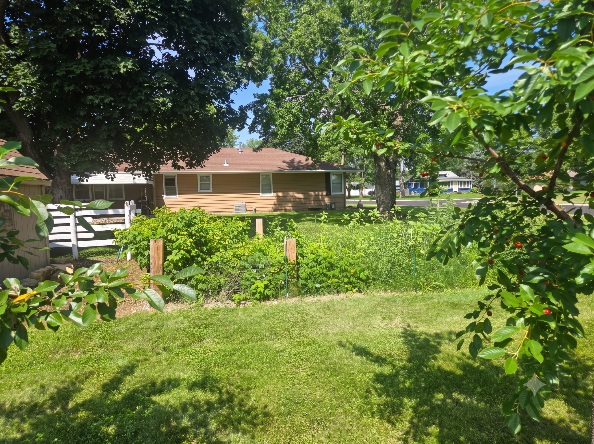 main property photo 28