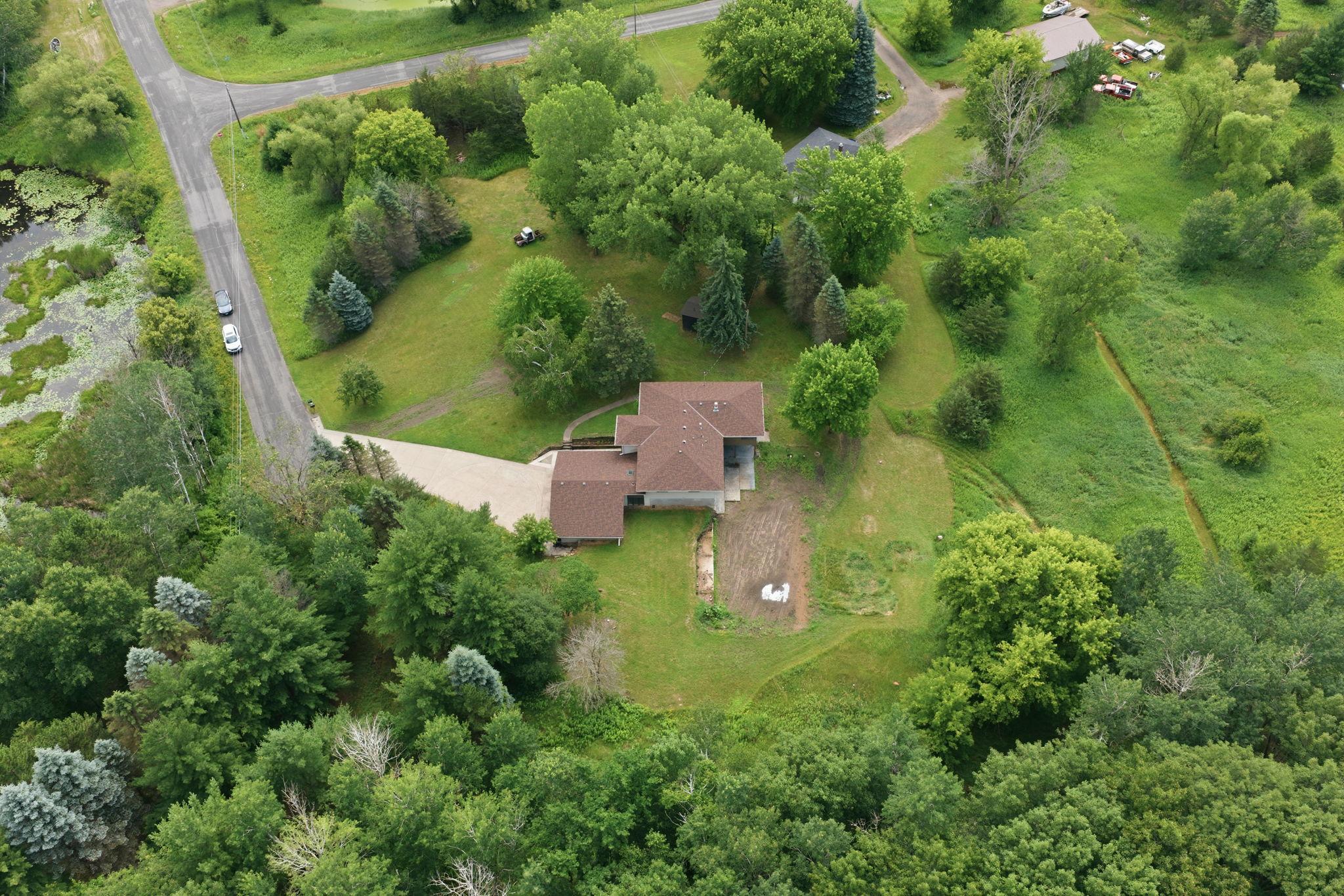 main property photo 15