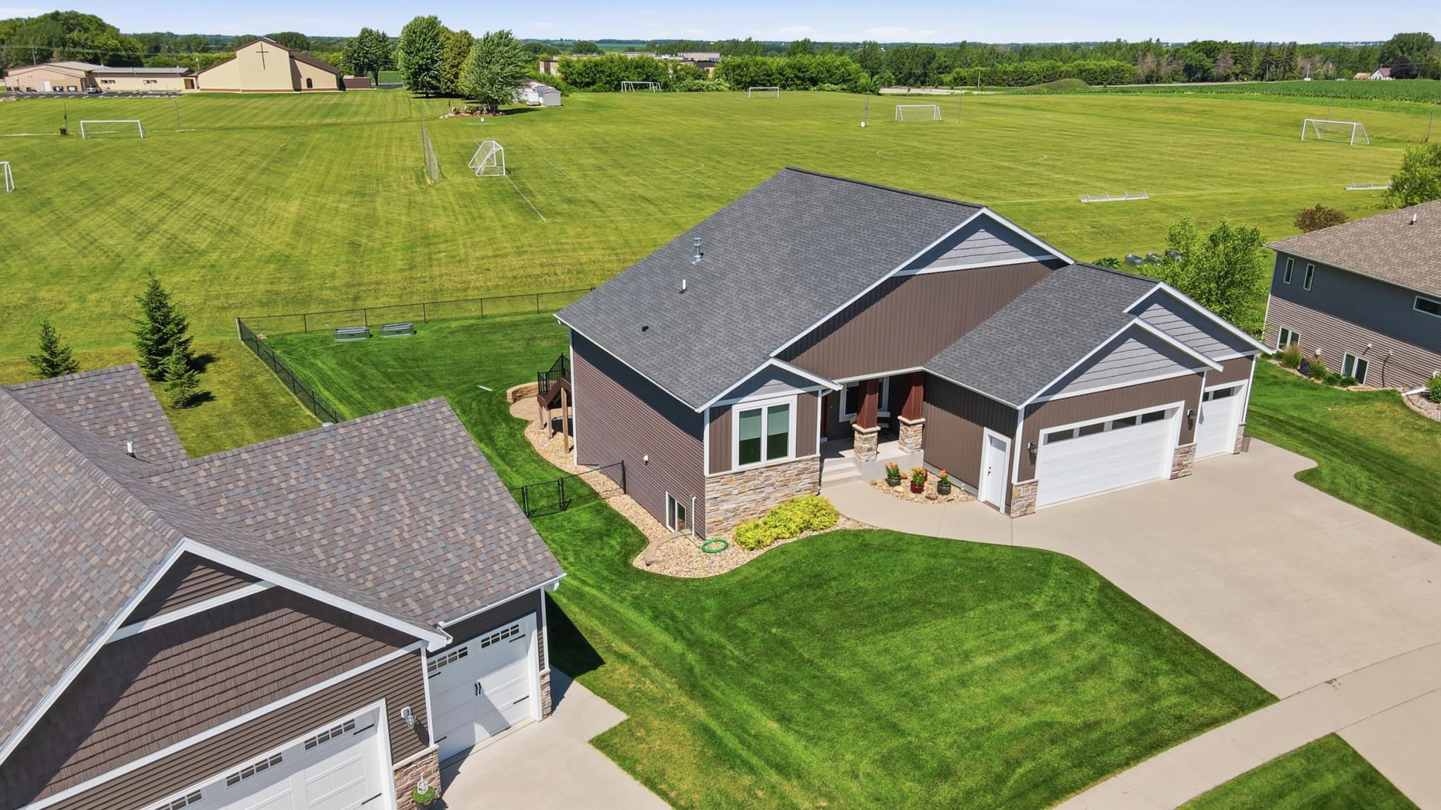 main property photo 70