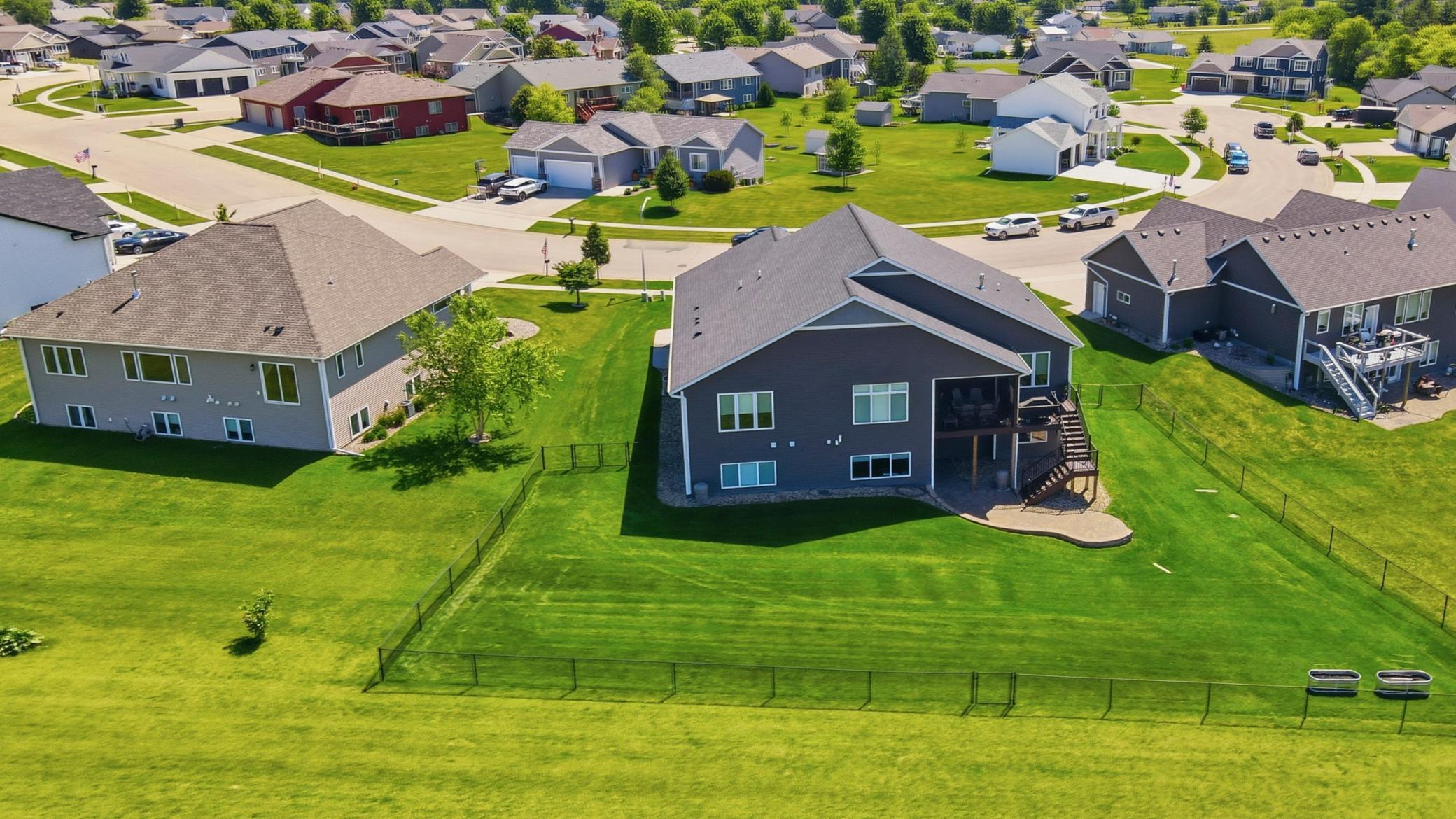 main property photo 74