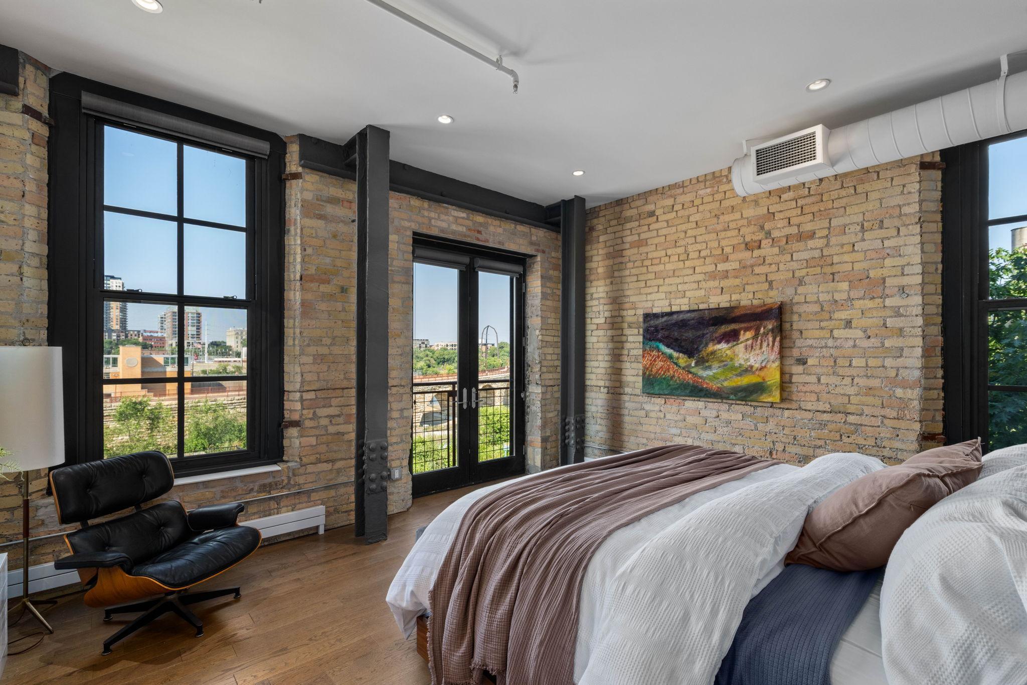 main property photo 75