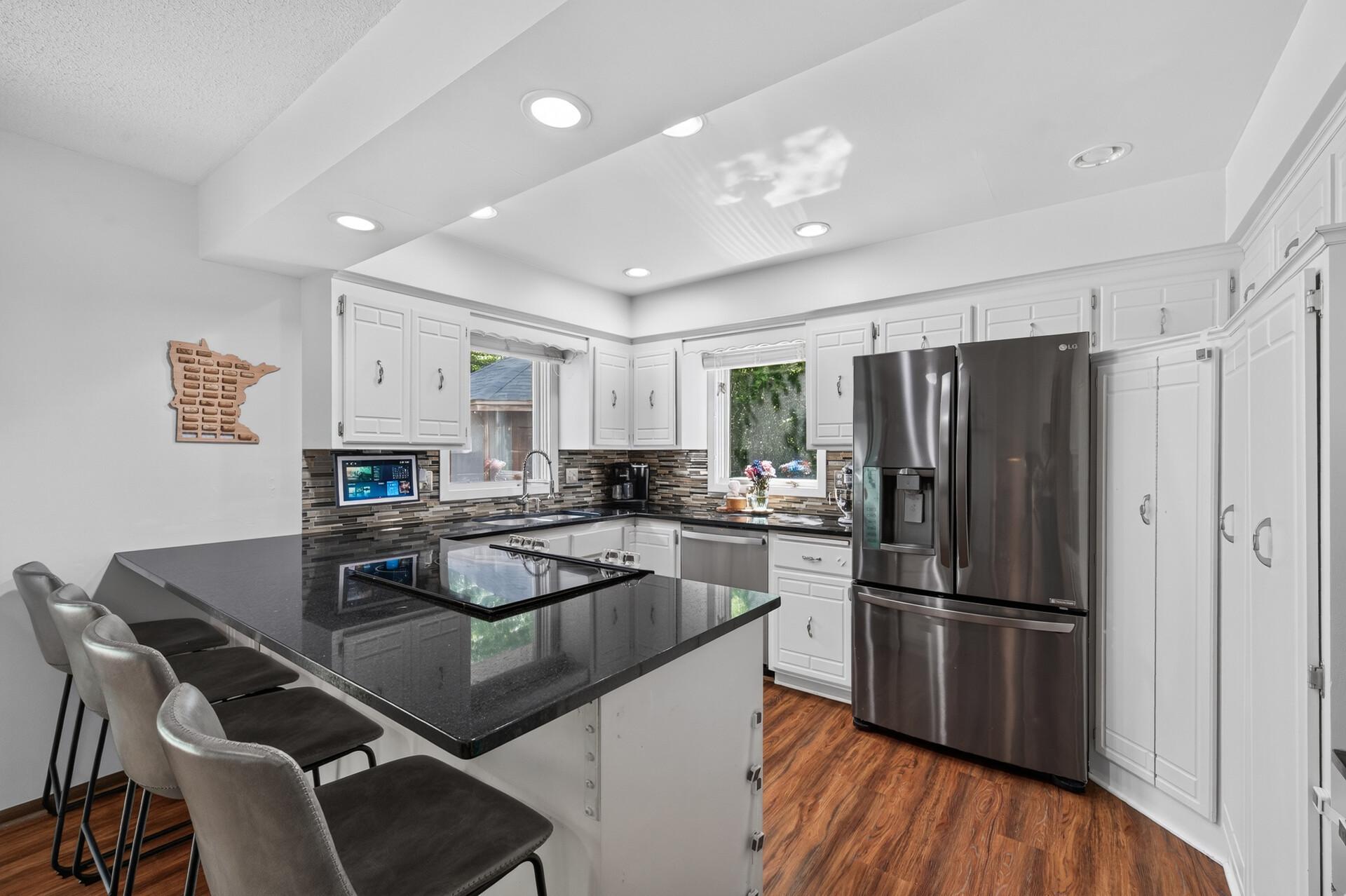 main property photo 22
