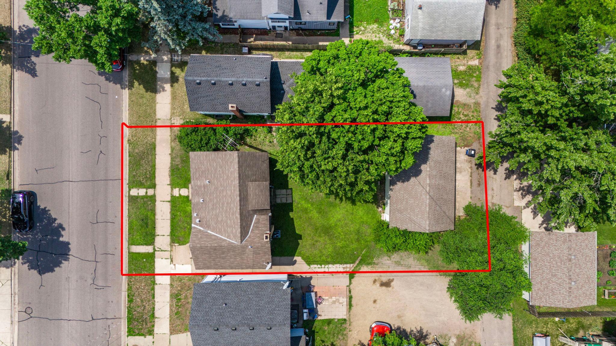 main property photo 33