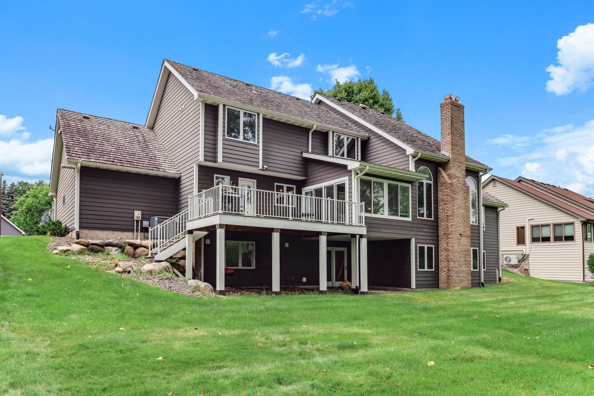 main property photo 30