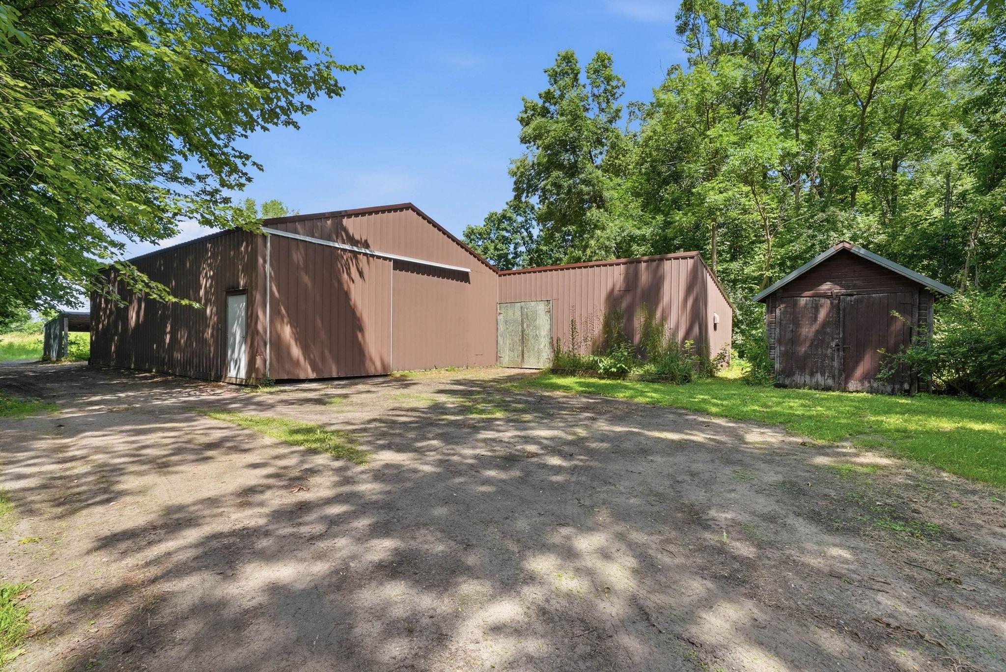 main property photo 36