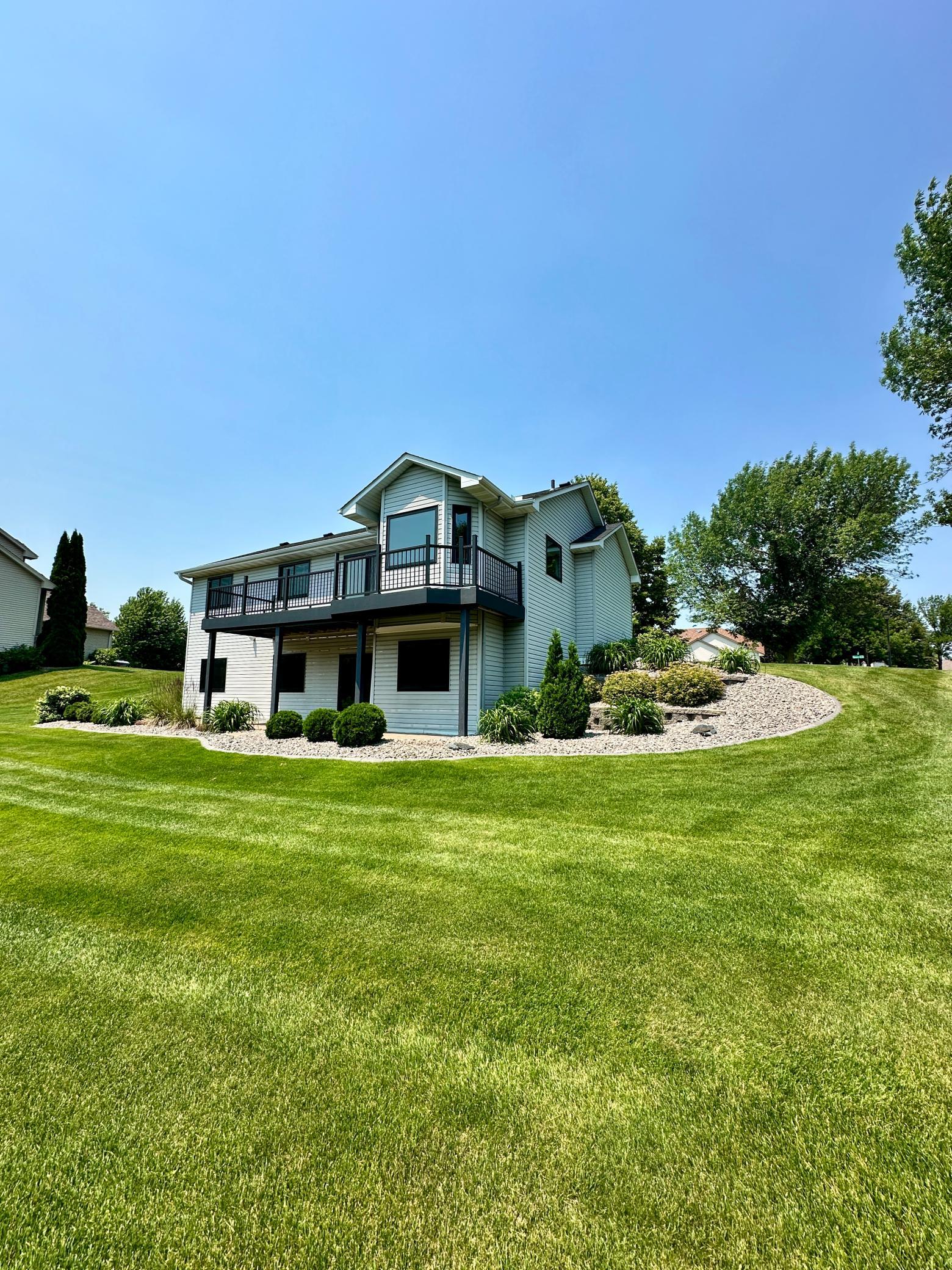 main property photo 20