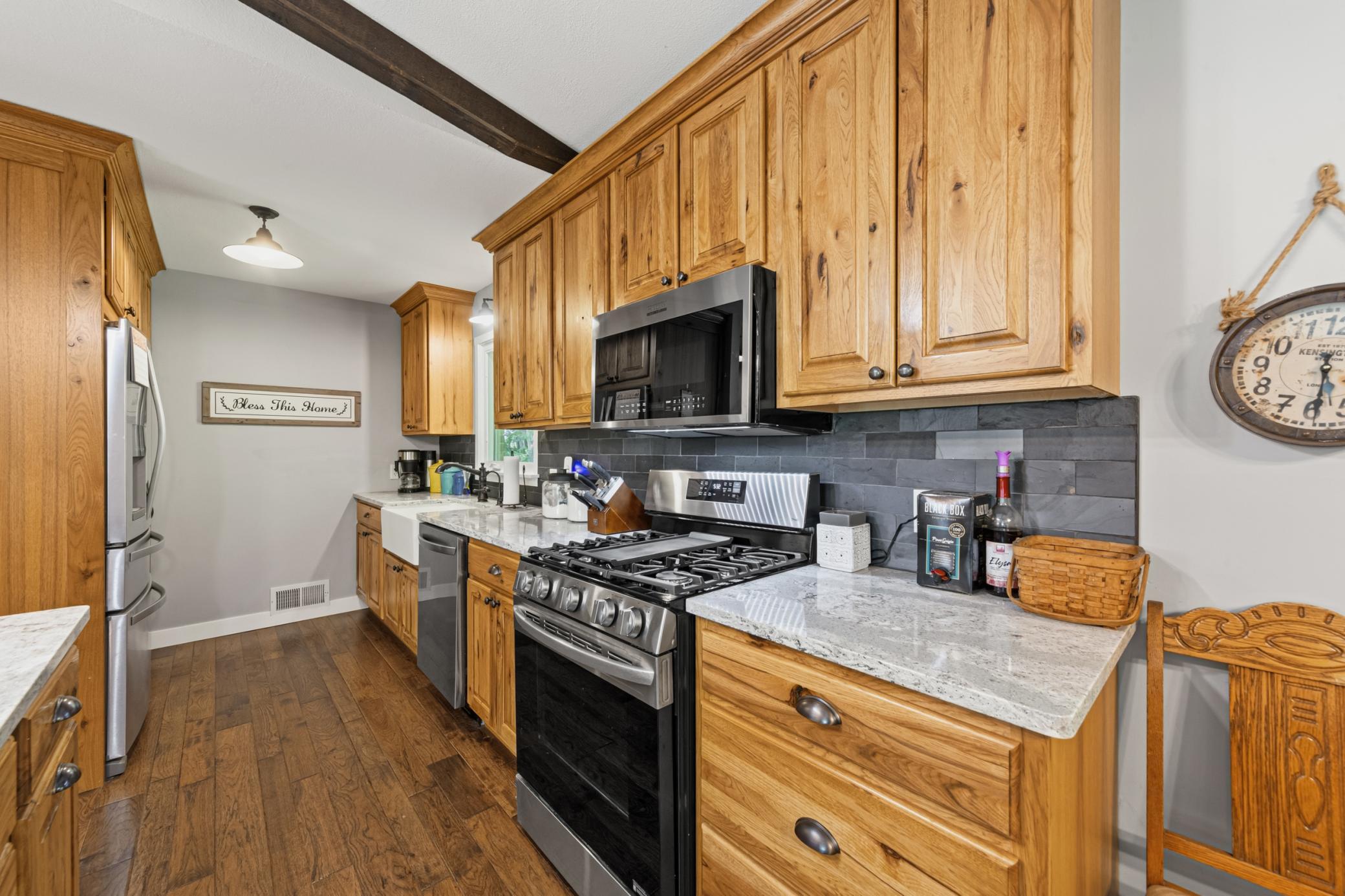 main property photo 24