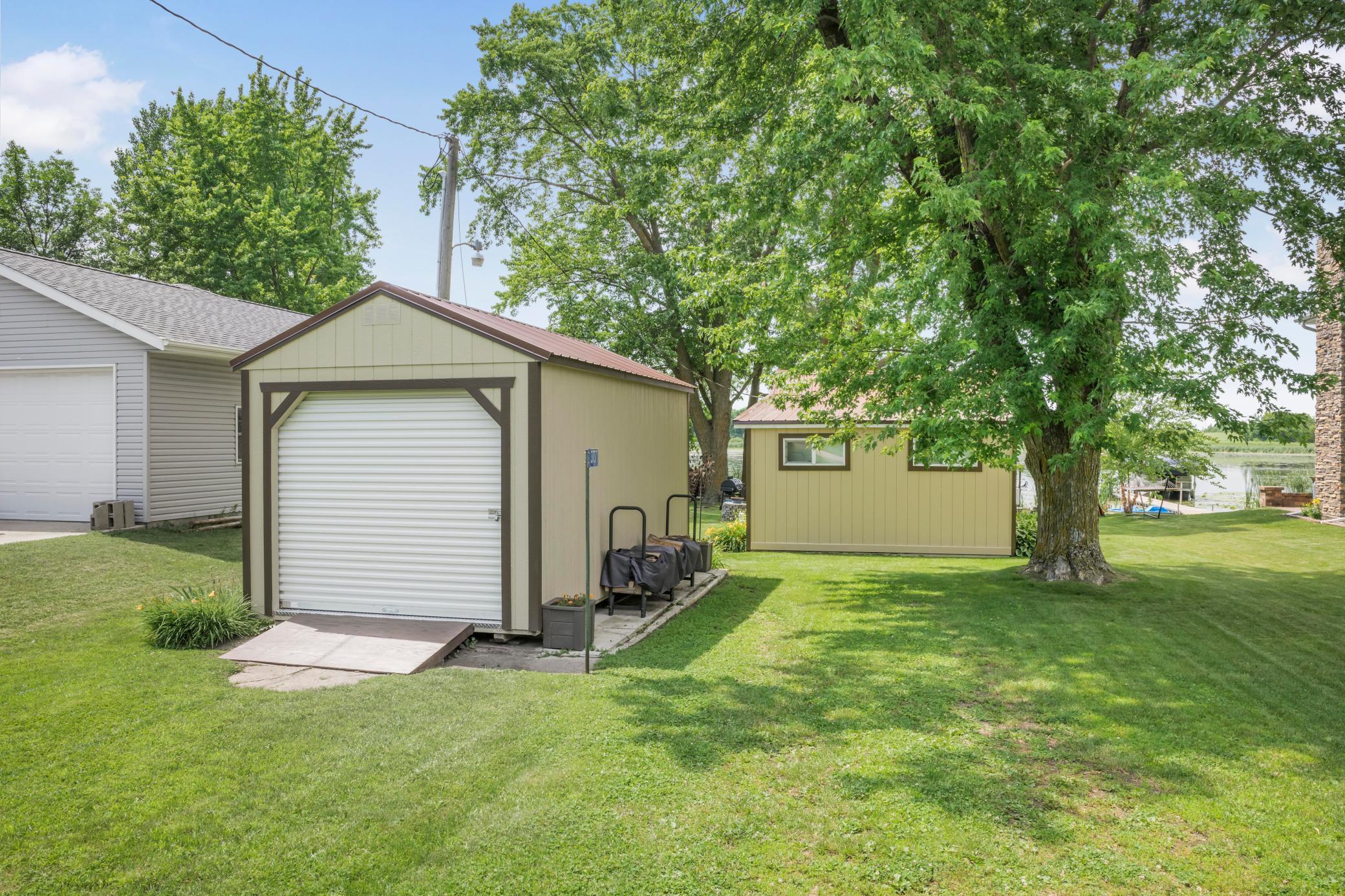 main property photo 14