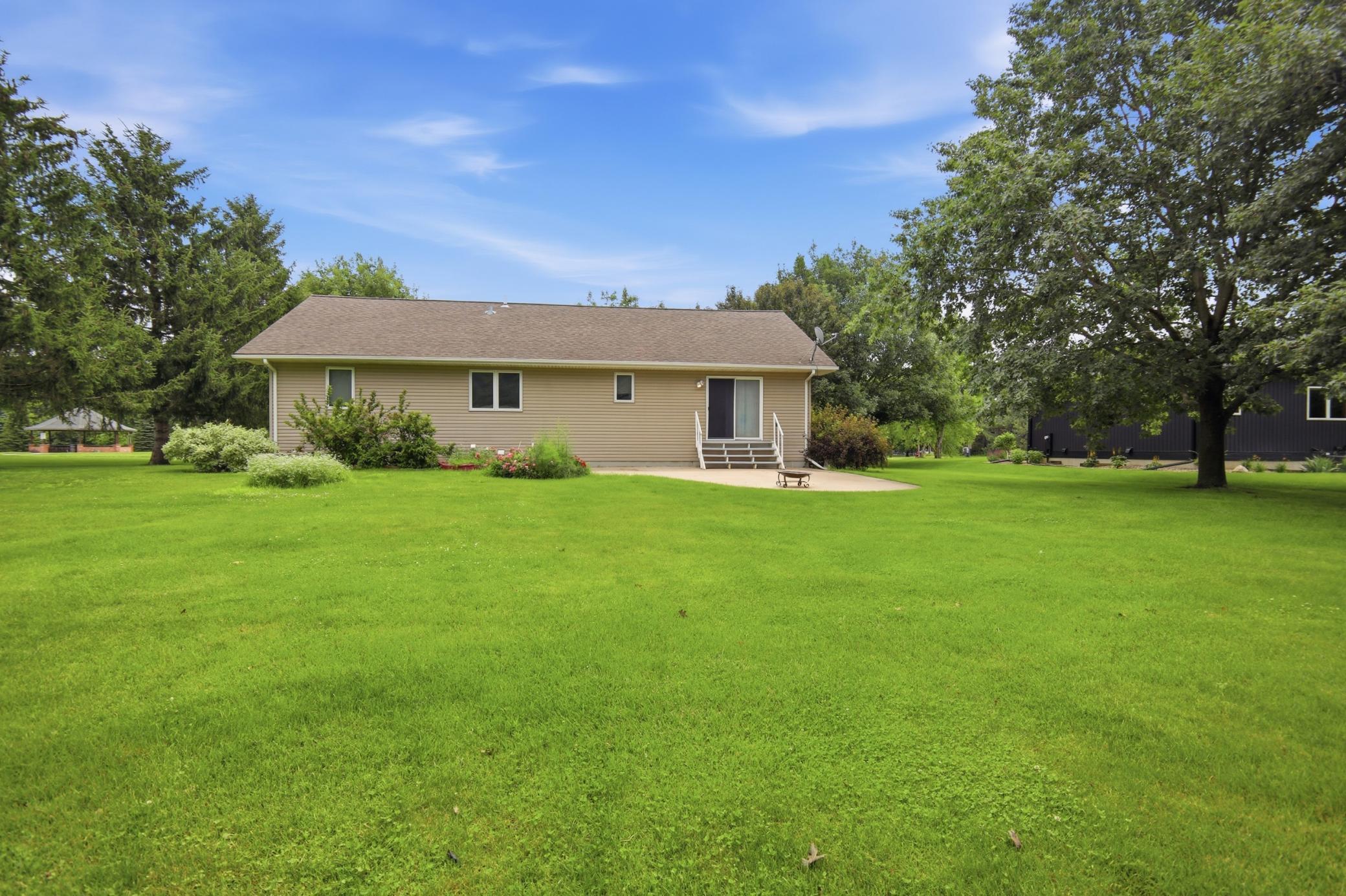 main property photo 44