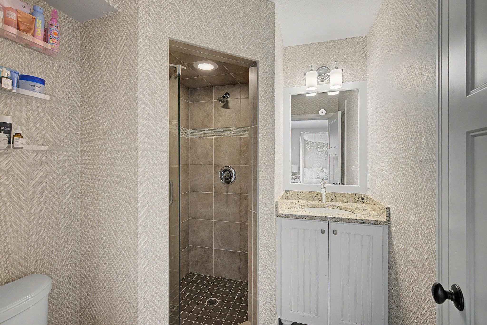 main property photo 79