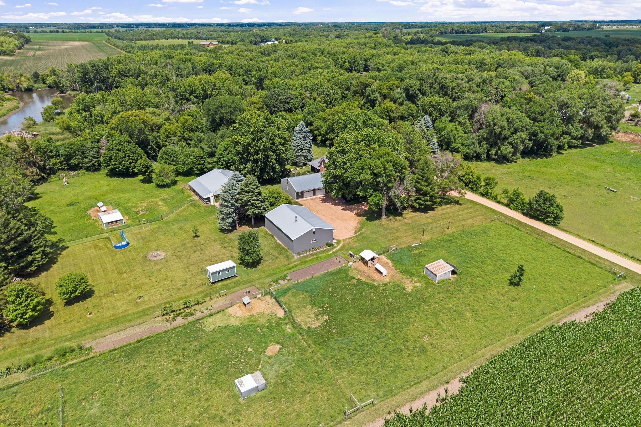 main property photo 19