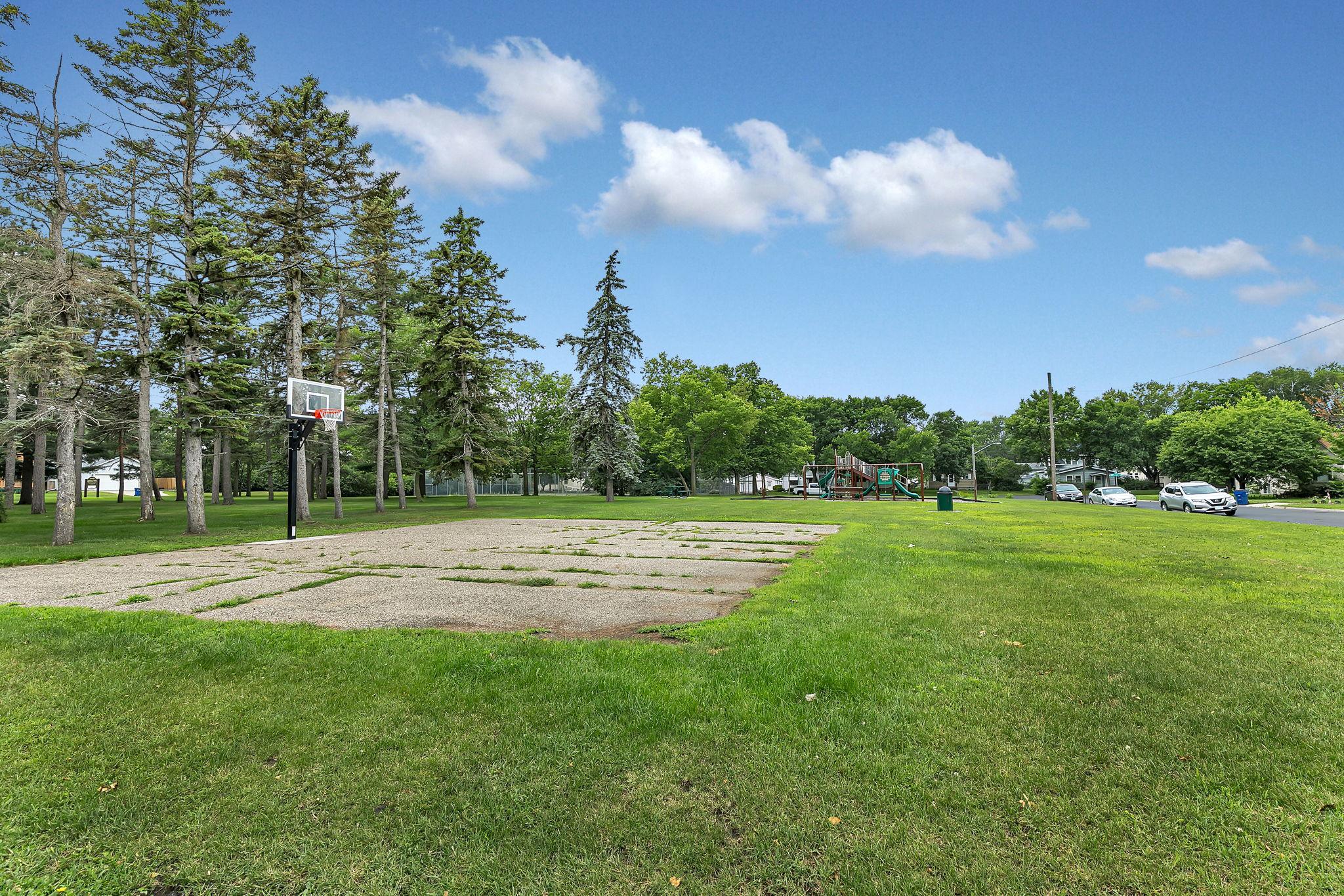 main property photo 31